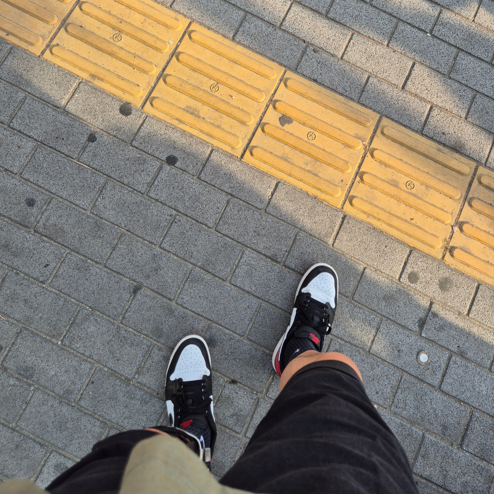 Jordan 1 Retro Low OG Black Toe 착용 스타일