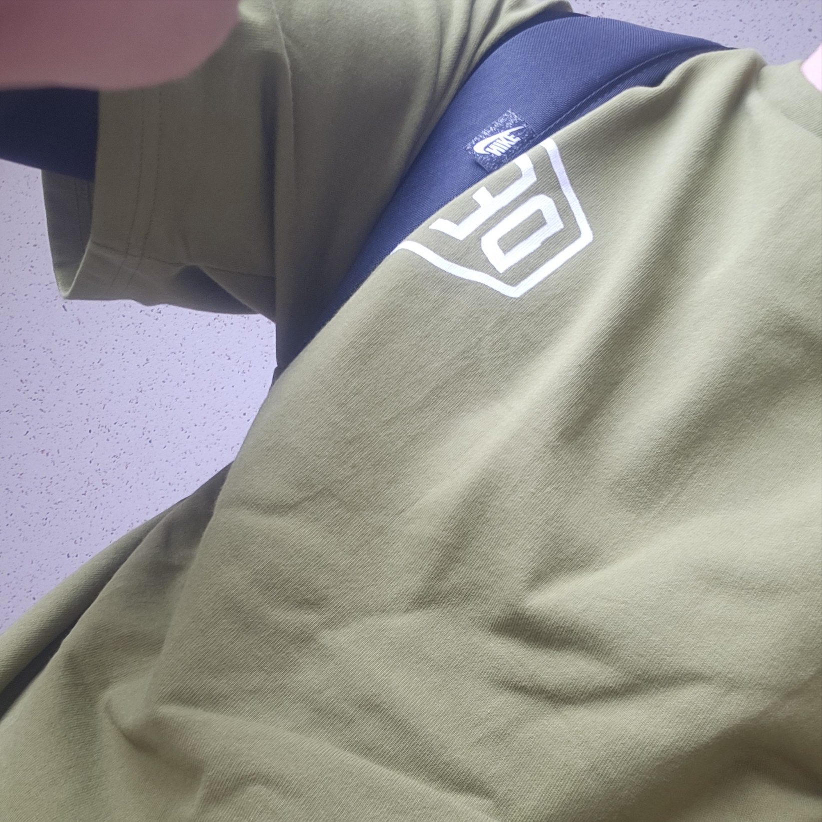 Deus Ex Machina Samcheong College T-Shirt Rover Green 착용 스타일 - 2