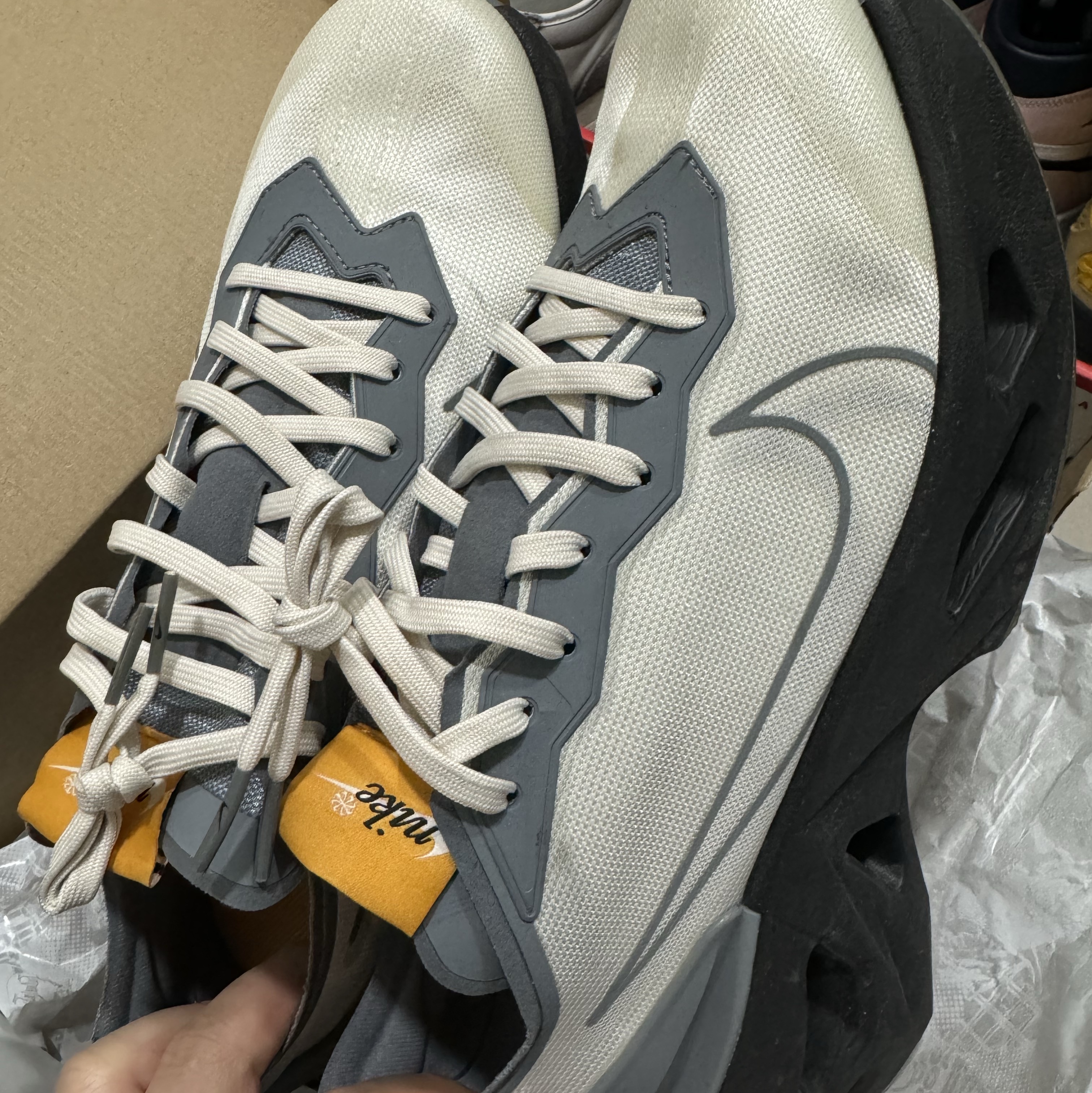 (W) Nike ZoomX Vista Grind Pale Ivory 착용 스타일
