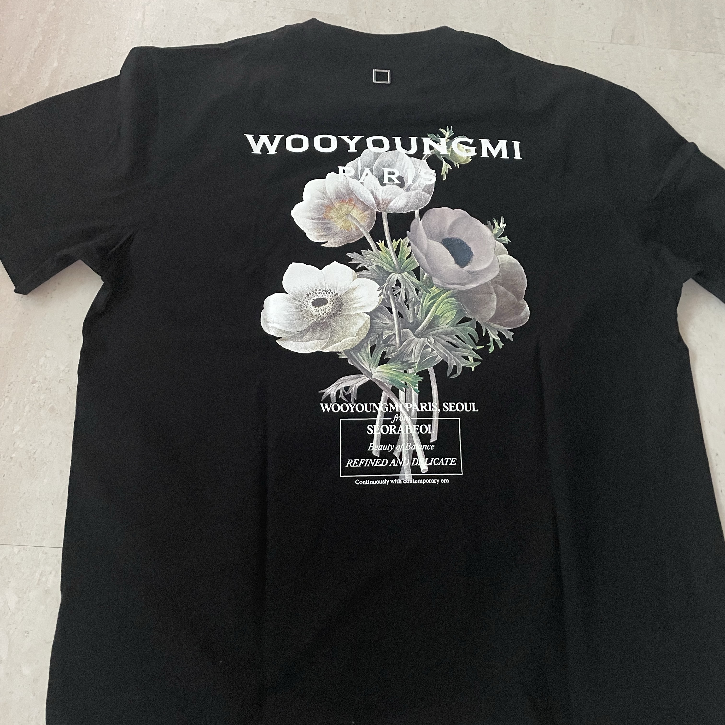 Wooyoungmi Flower Print Back Logo T-Shirt Black - 23FW 착용 스타일