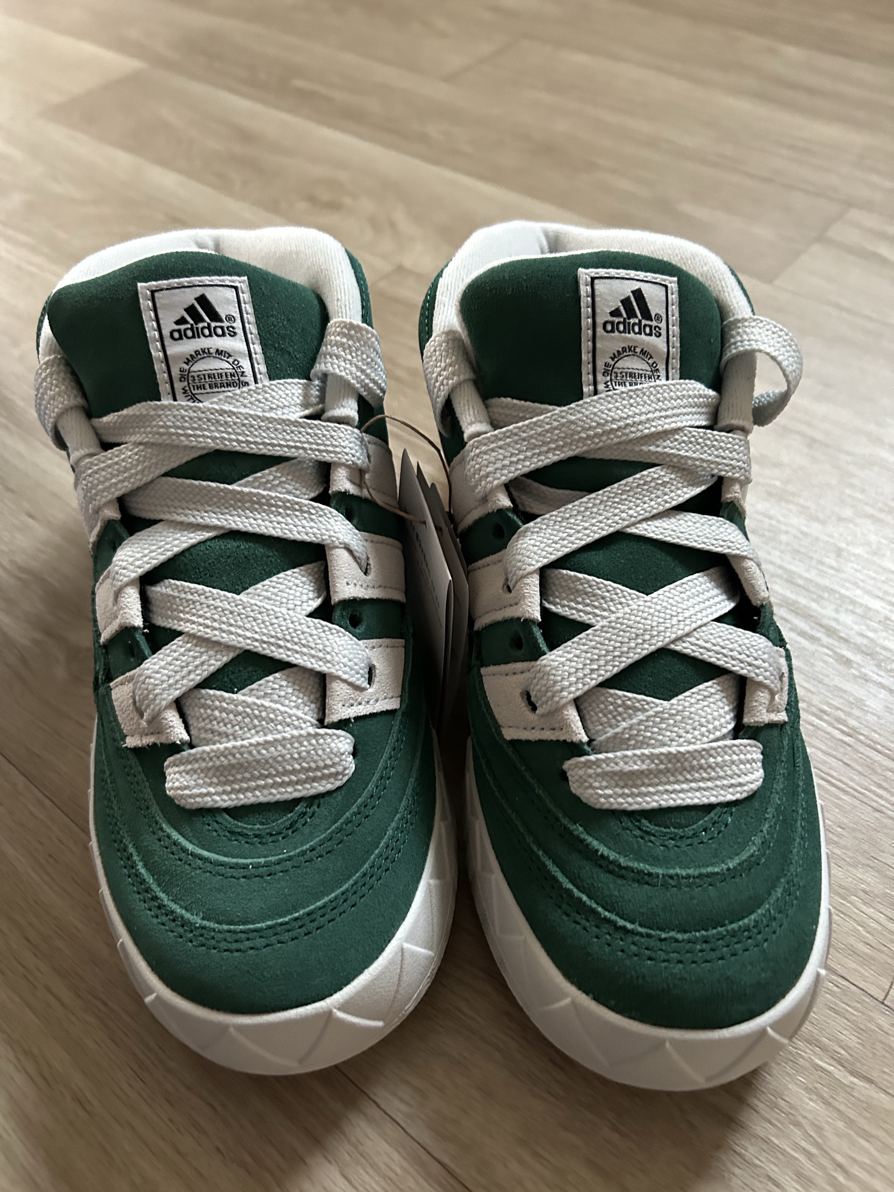 Adidas Adimatic Mid Collegiate Green 착용 스타일