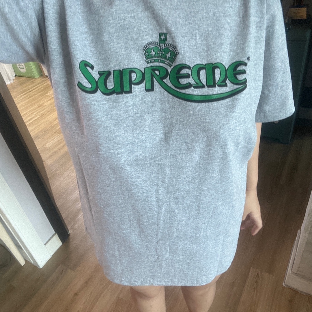 Supreme Crown T-Shirt Heather Grey - 23SS 착용 스타일