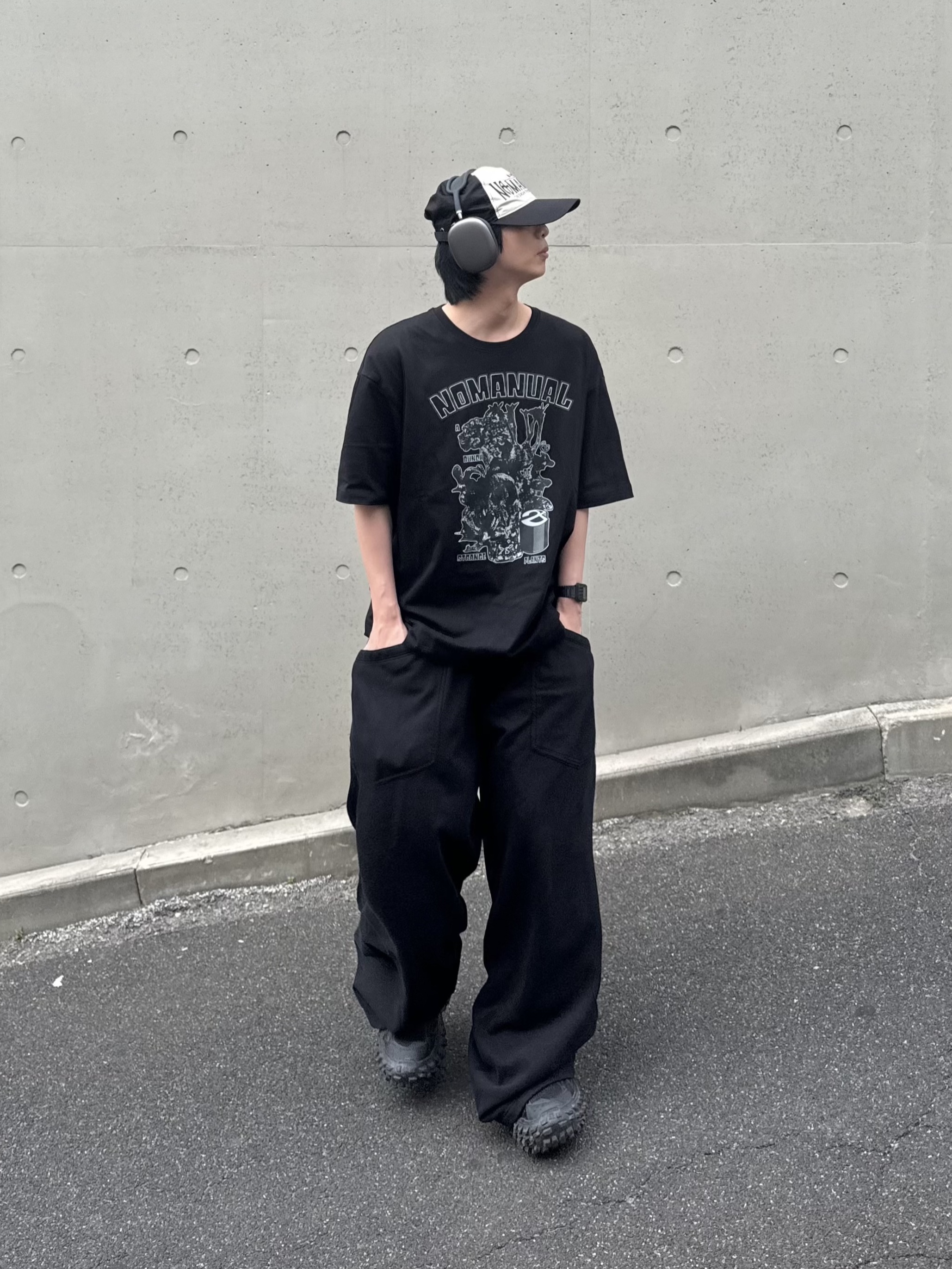 Balenciaga Defender Sneakers Black 착용 스타일 - 5