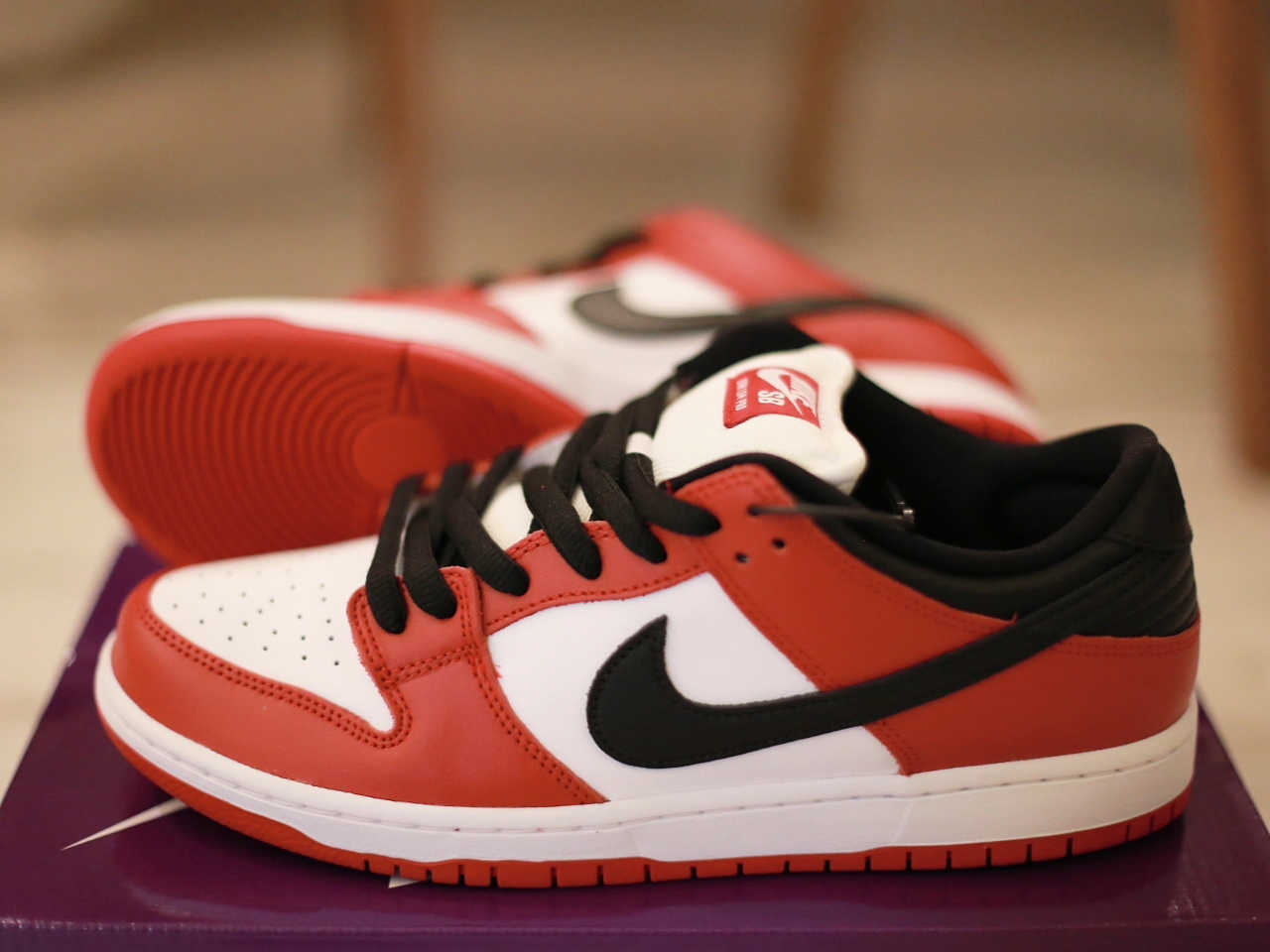 Nike SB Dunk Low Pro Chicago 착용 스타일 - 4