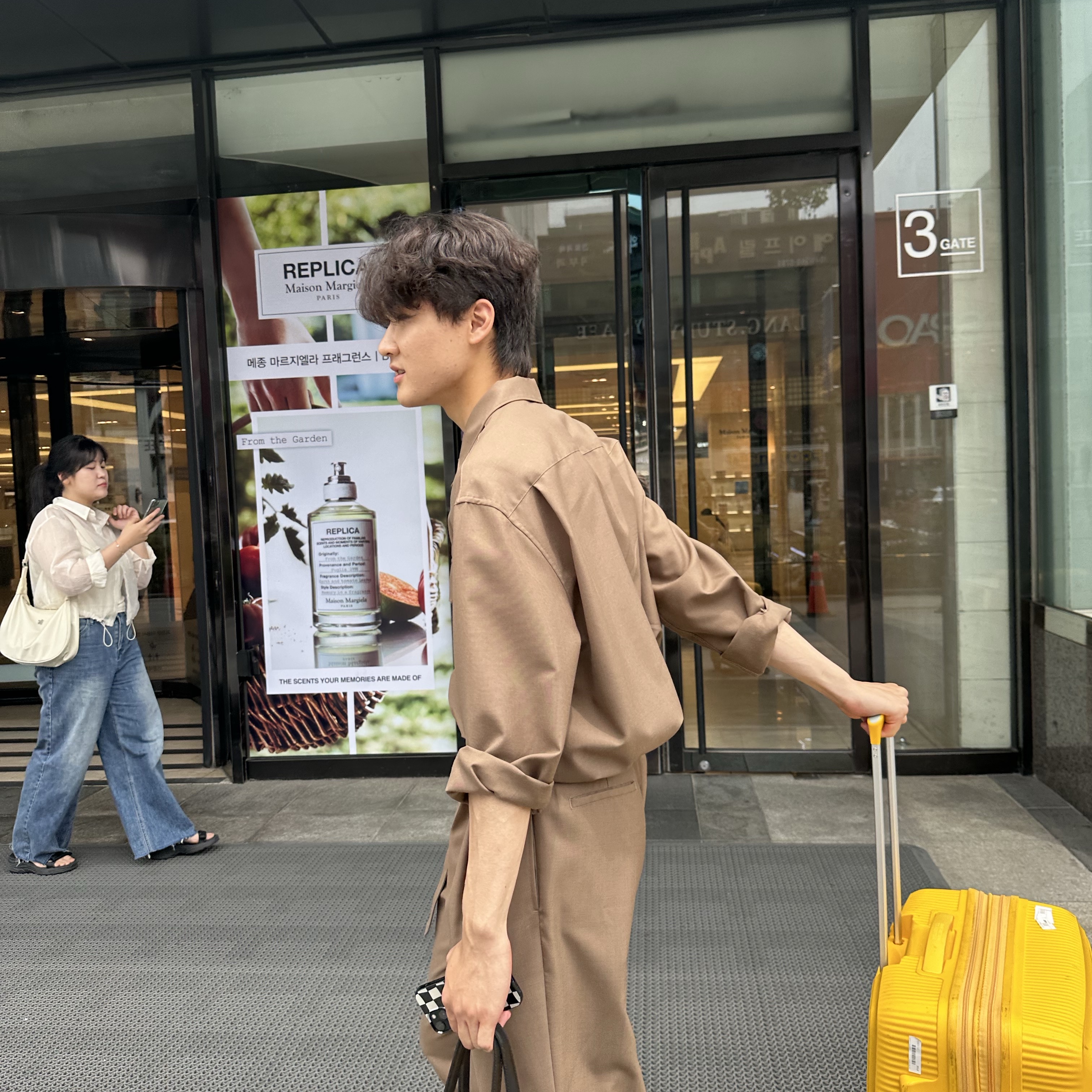 Kinchi Nonshower - 818 (a) Black 착용 스타일 - 1