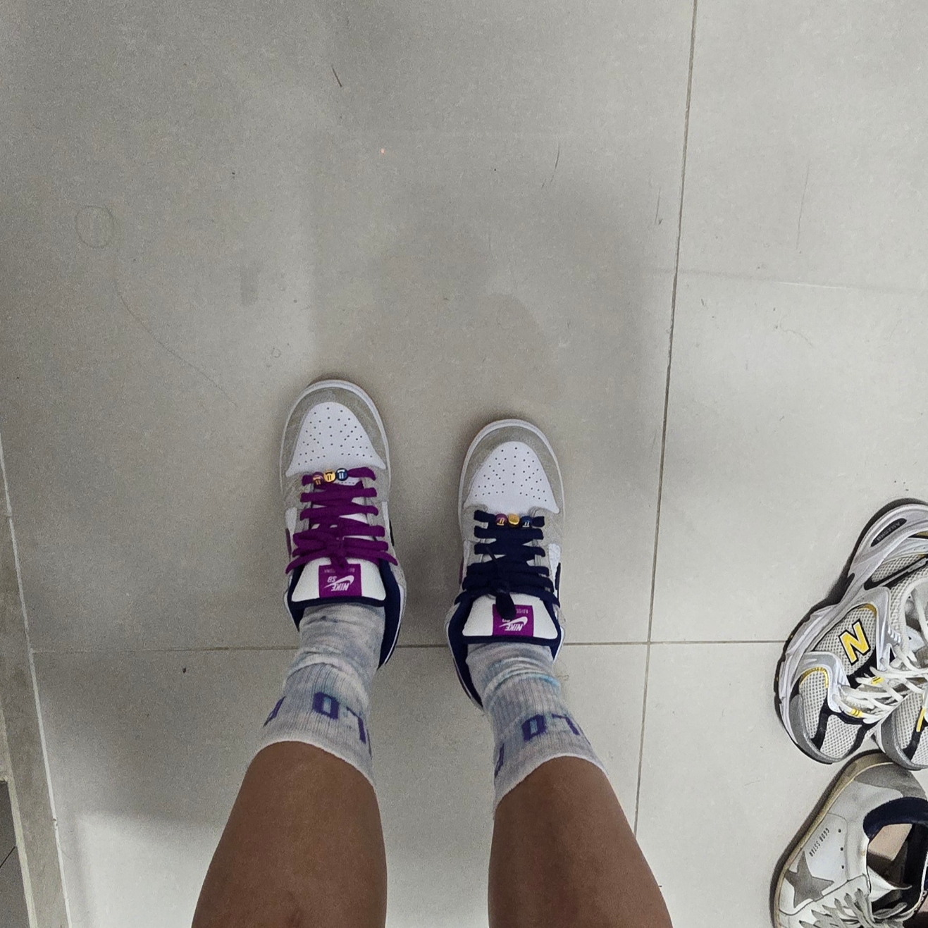 Nike x Rayssa Leal SB Dunk Low PRM Pure Platinum Vivid Purple 착용 스타일
