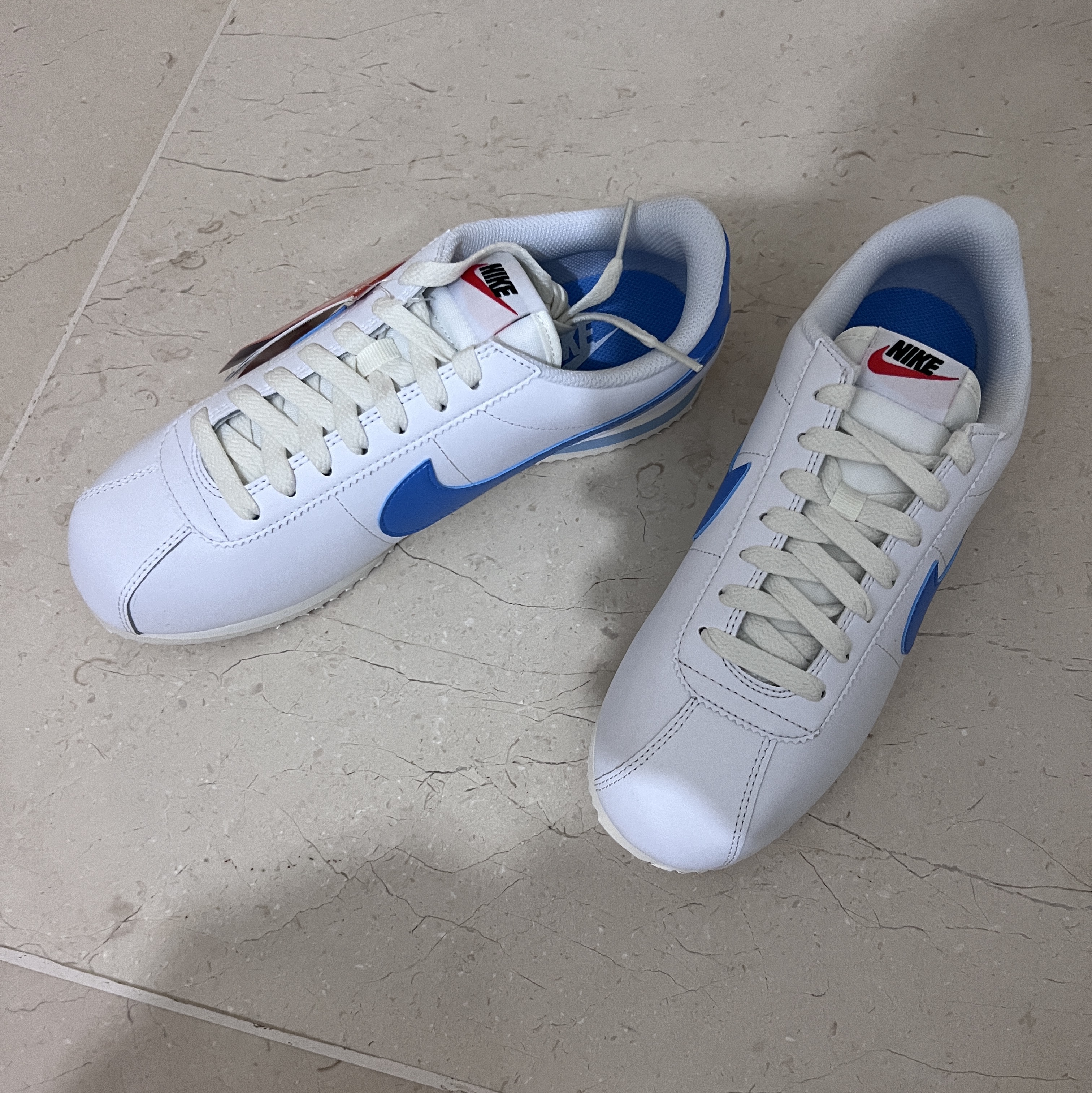 (W) Nike Cortez White University Blue 착용 스타일