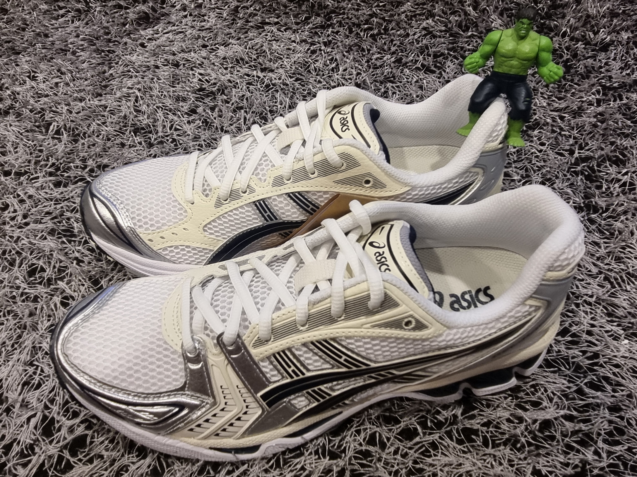 (W) Asics Gel-Kayano 14 White Midnight 착용 스타일 - 1
