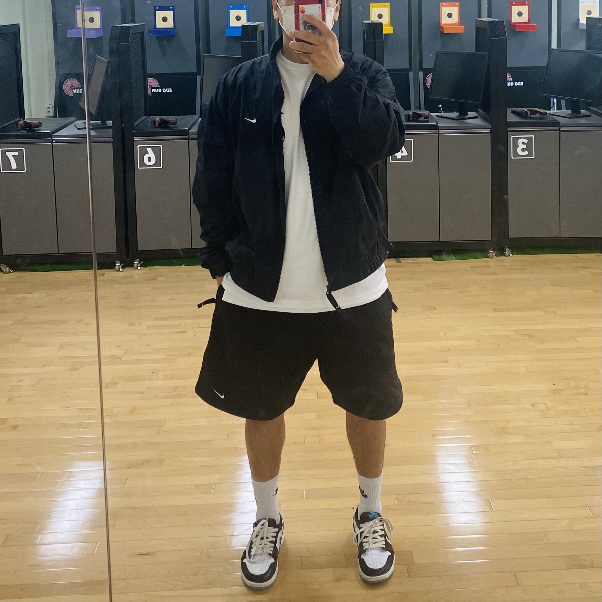 Nike NSW Solo Swoosh Woven Track Jacket Black - Asia, Nike NRG Solo Swoosh Fleece Shorts Black - Asia 착용 스타일