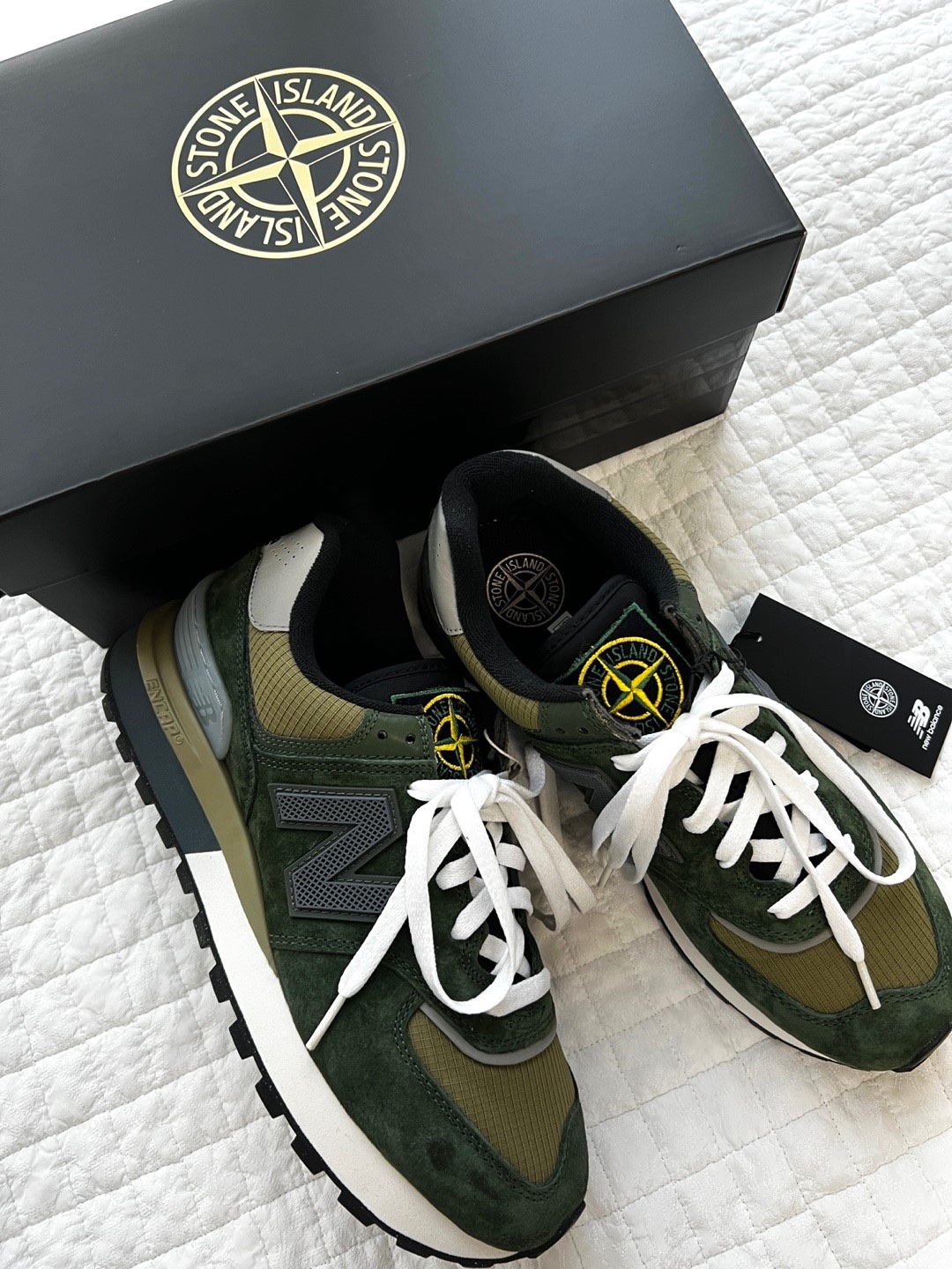 New Balance x Stone Island 574 Legacy Dark Green 착용 스타일