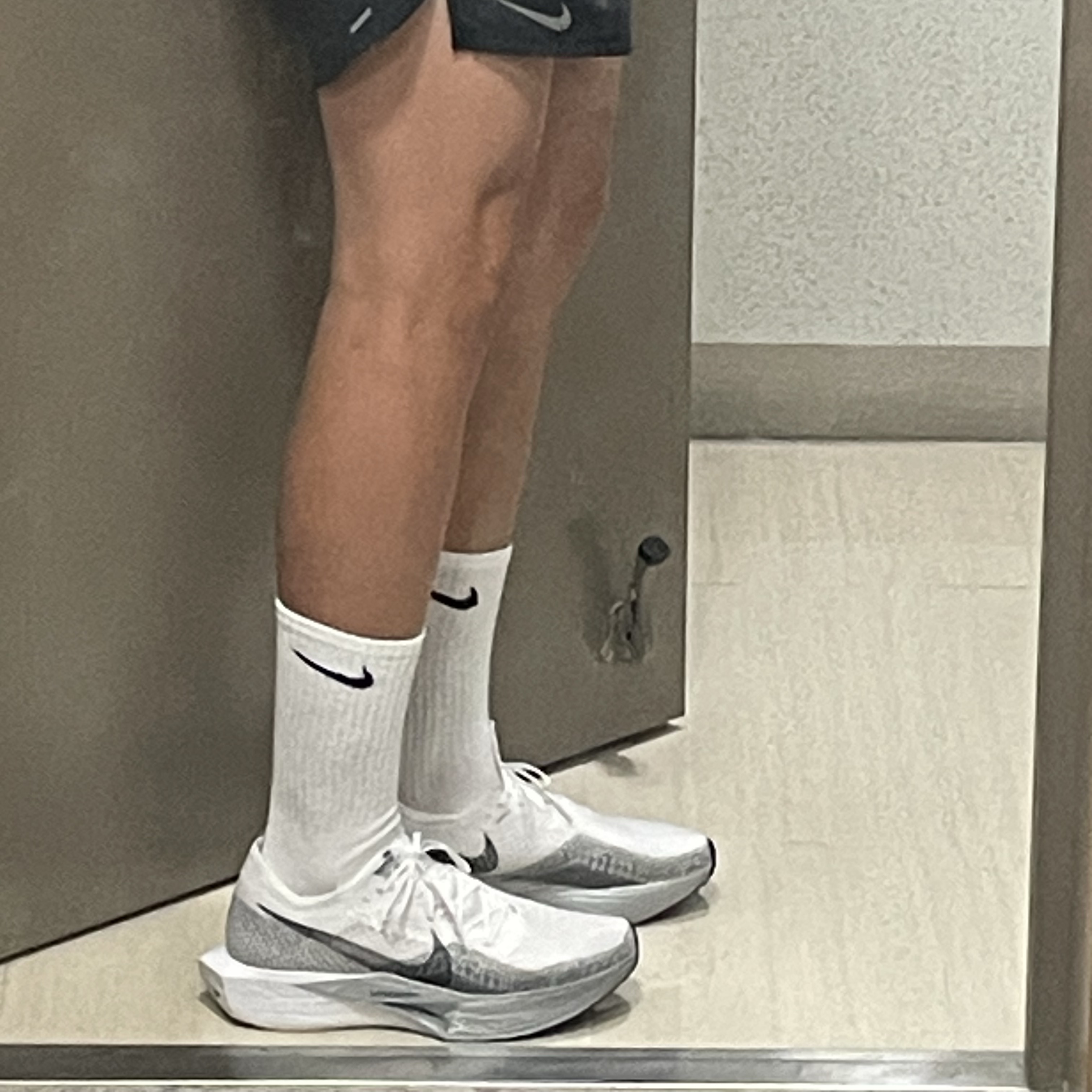 Nike ZoomX Vaporfly Next% 3 White Grey, Nike Dri-Fit Stride 7 Inch 2-In-1 Running Shorts Black - Asia 착용 스타일