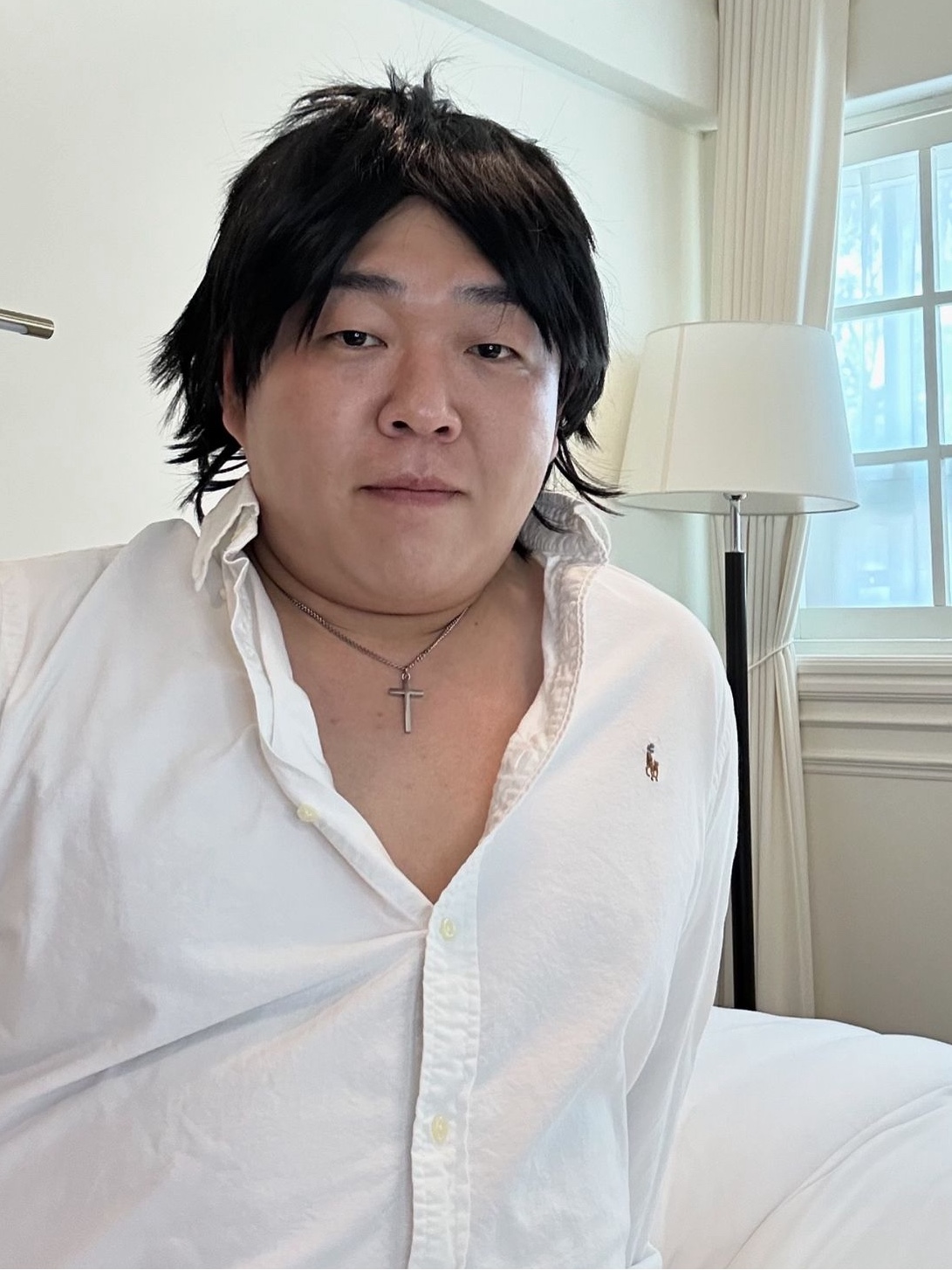 Polo Ralph Lauren Custom Fit Oxford Shirt White 착용 스타일 - 2