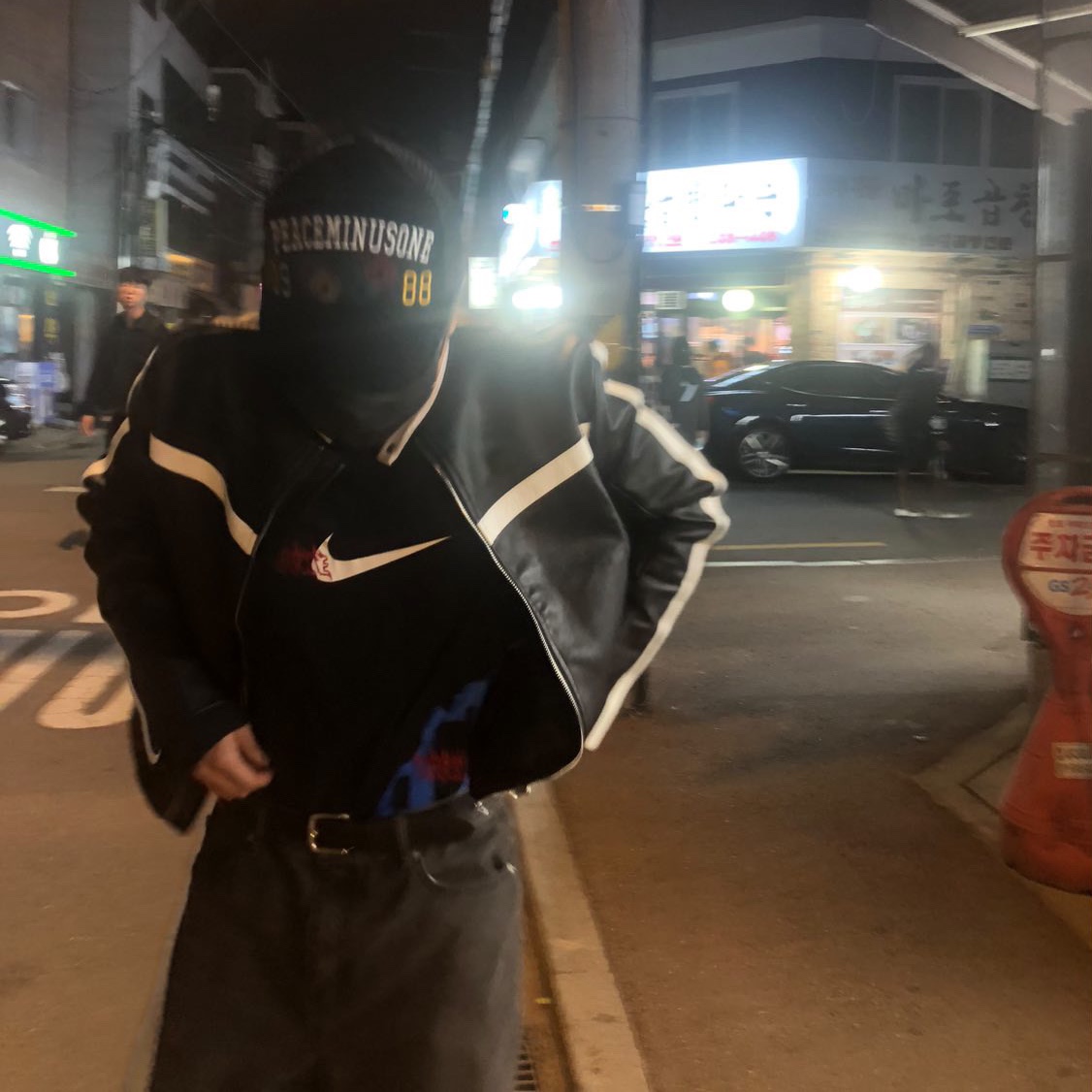 Peaceminusone Mesh Cap #1 Black, Nike x Heron Preston L/S T-Shirt Black 착용 스타일