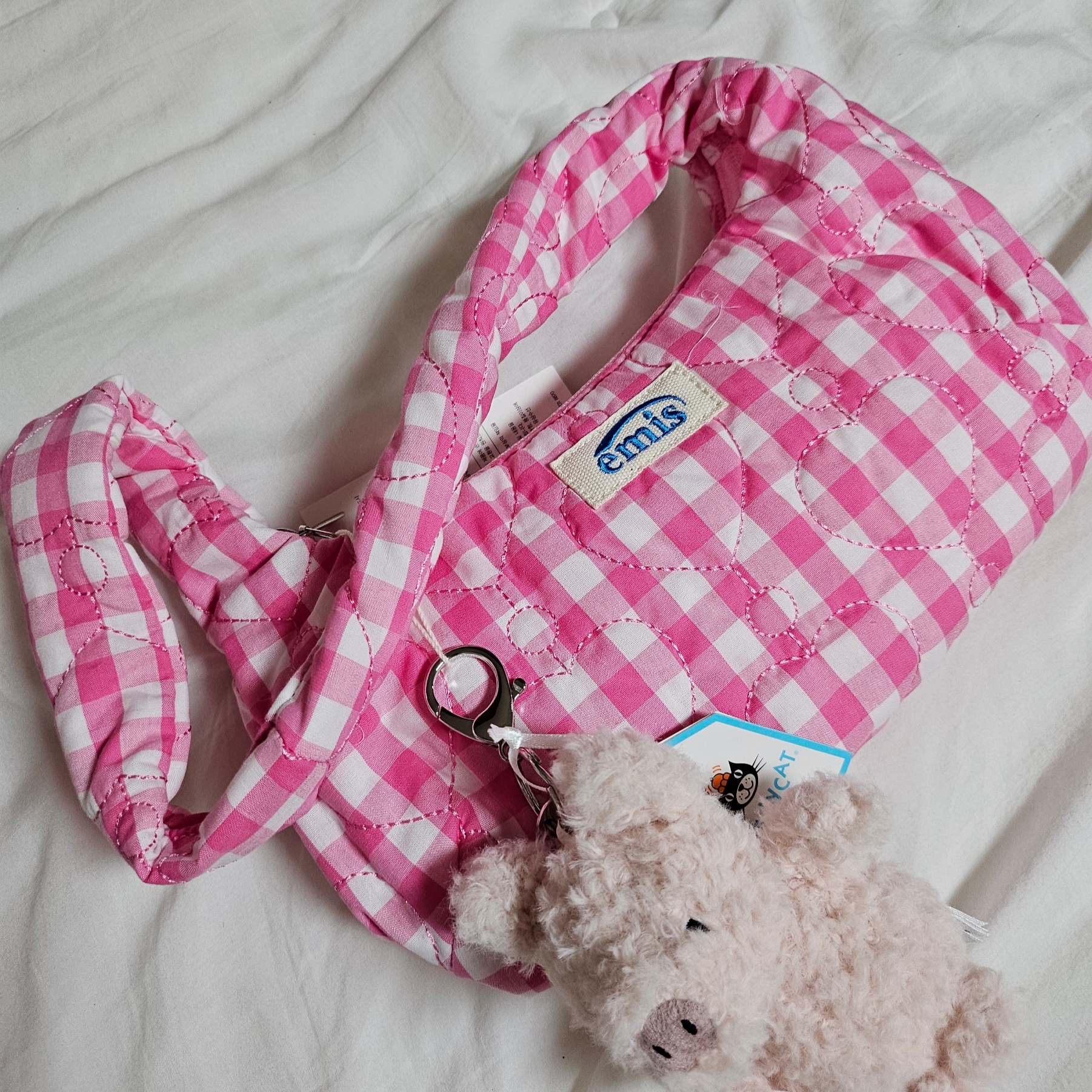 Emis Heart Quilted Shoulder Bag Pink 착용 스타일 - 1