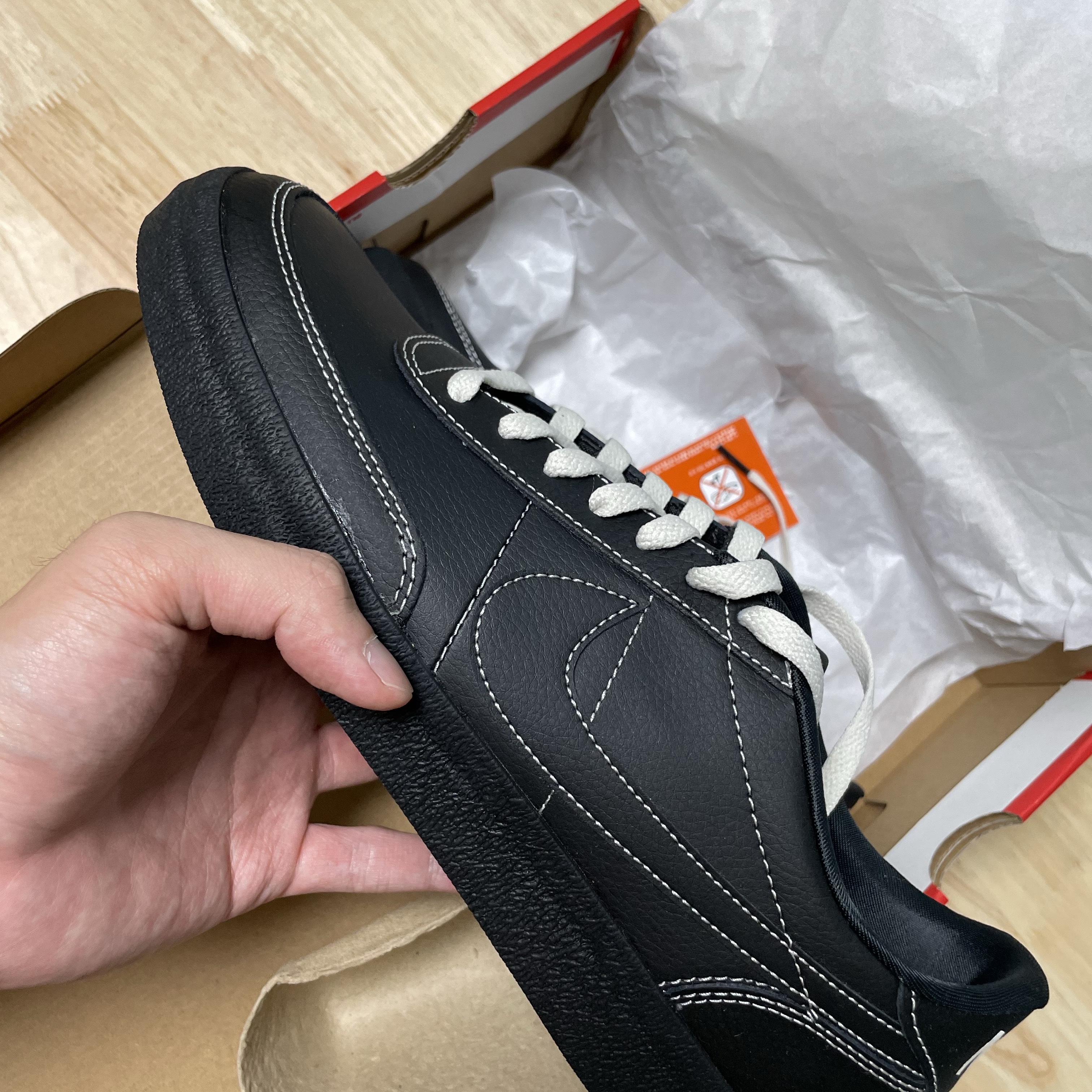 Nike Killshot 2 Black Phantom 착용 스타일