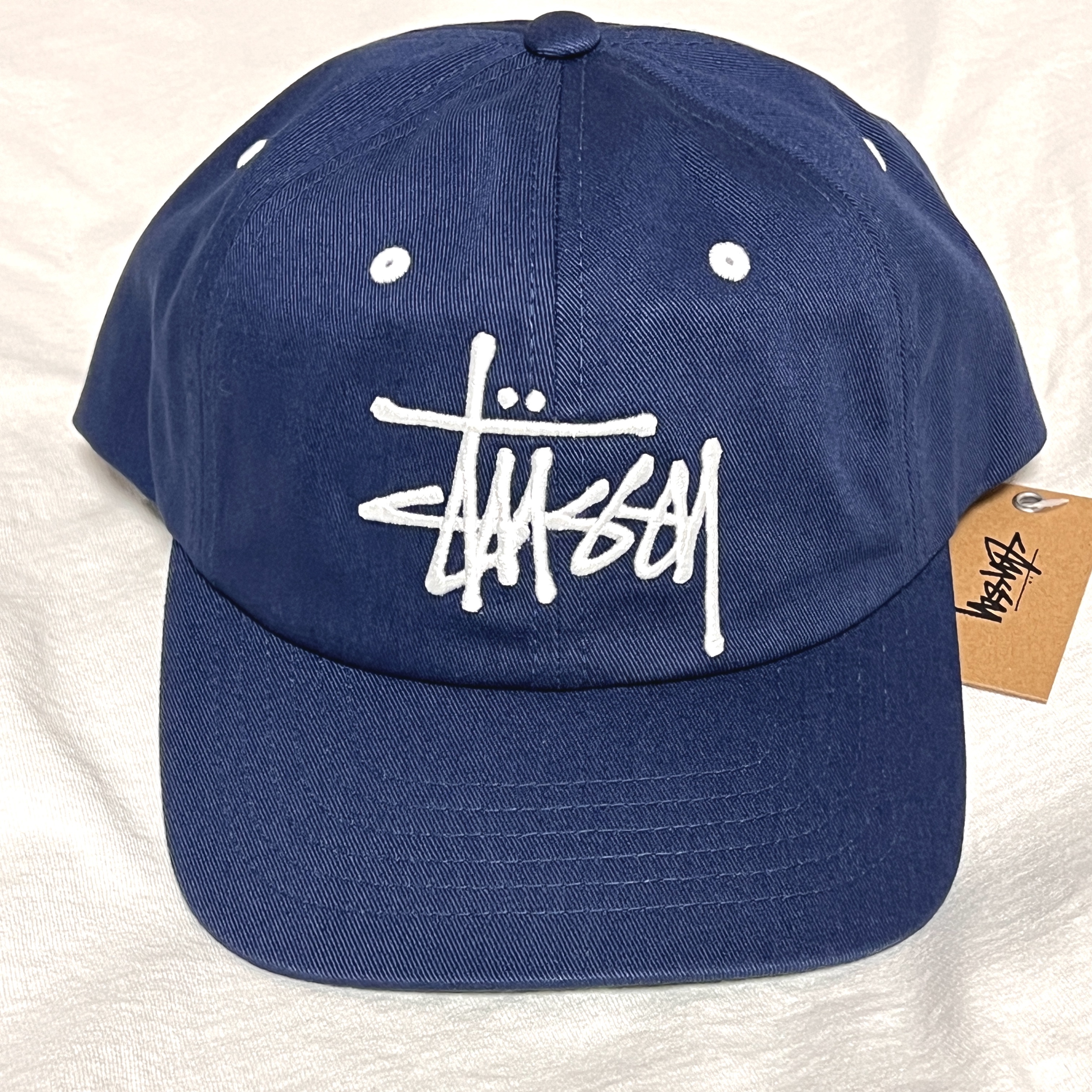 Stussy Low Profile Big Basic Snapback Navy 착용 스타일