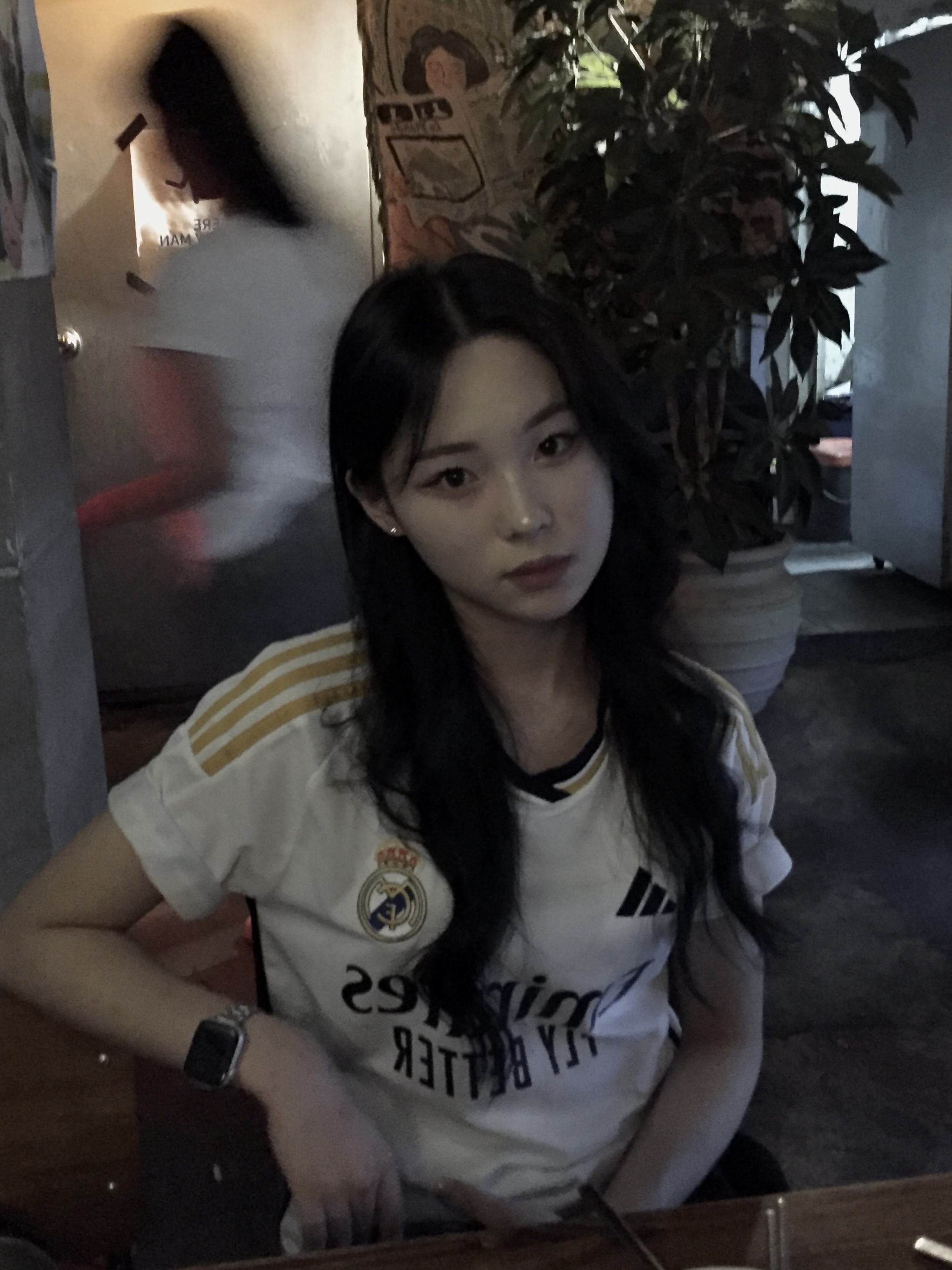 Adidas Real Madrid 2023/24 Home Jersey White - KR Sizing (Non Marking Ver.), Adidas Real Madrid 2023/24 Home Jersey White - US Sizing (Non Marking Ver.) 착용 스타일 - 2