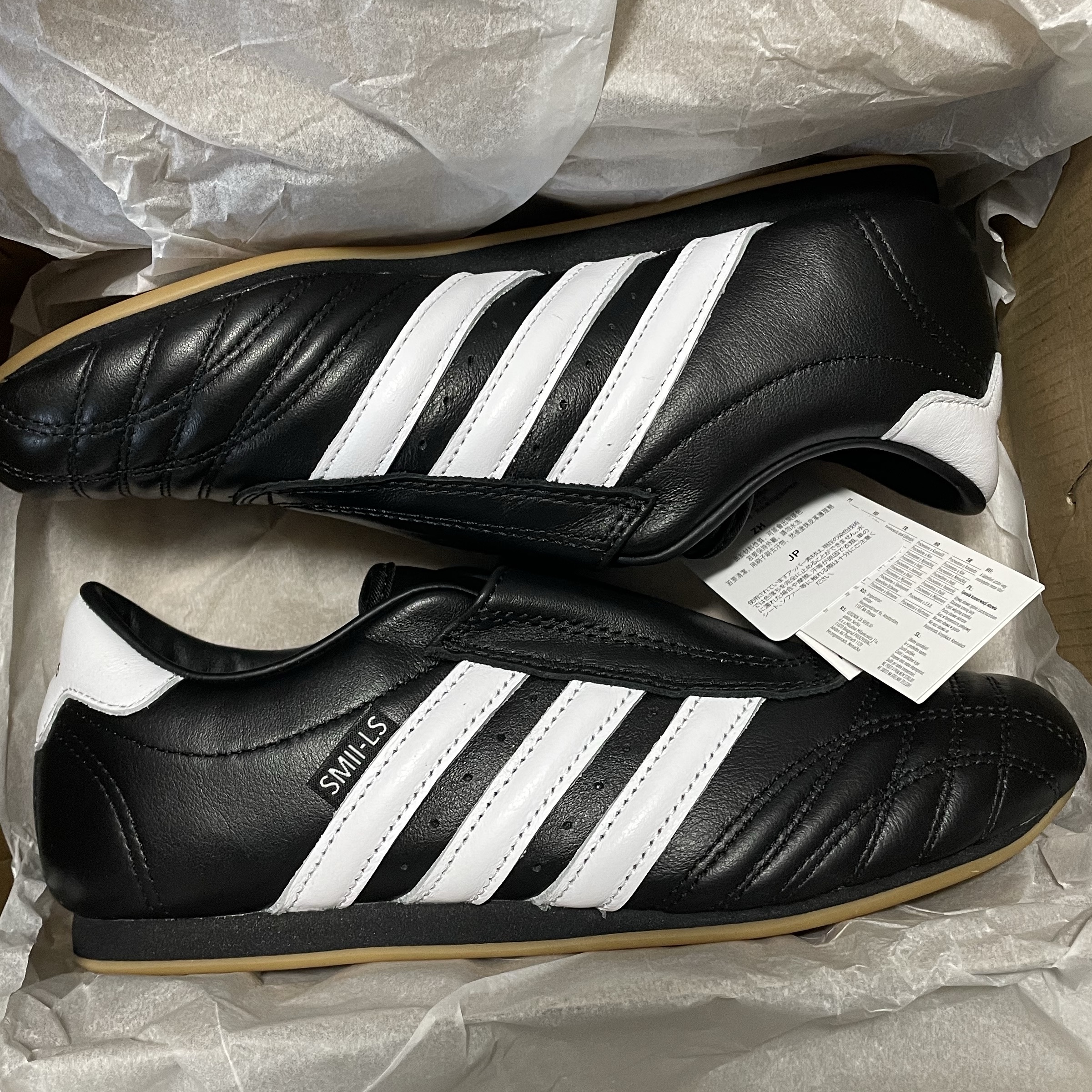 (W) Adidas Taekwondo Core Black Cloud White 착용 스타일
