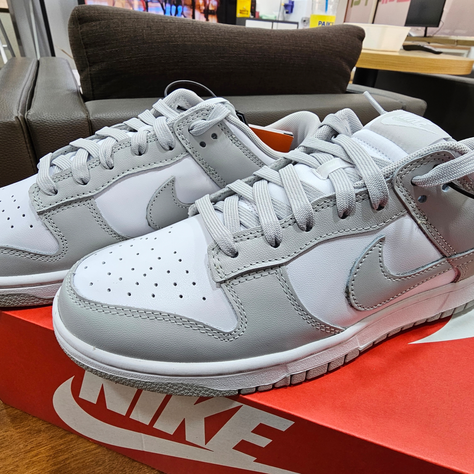 Nike Dunk Low Retro Grey Fog 착용 스타일