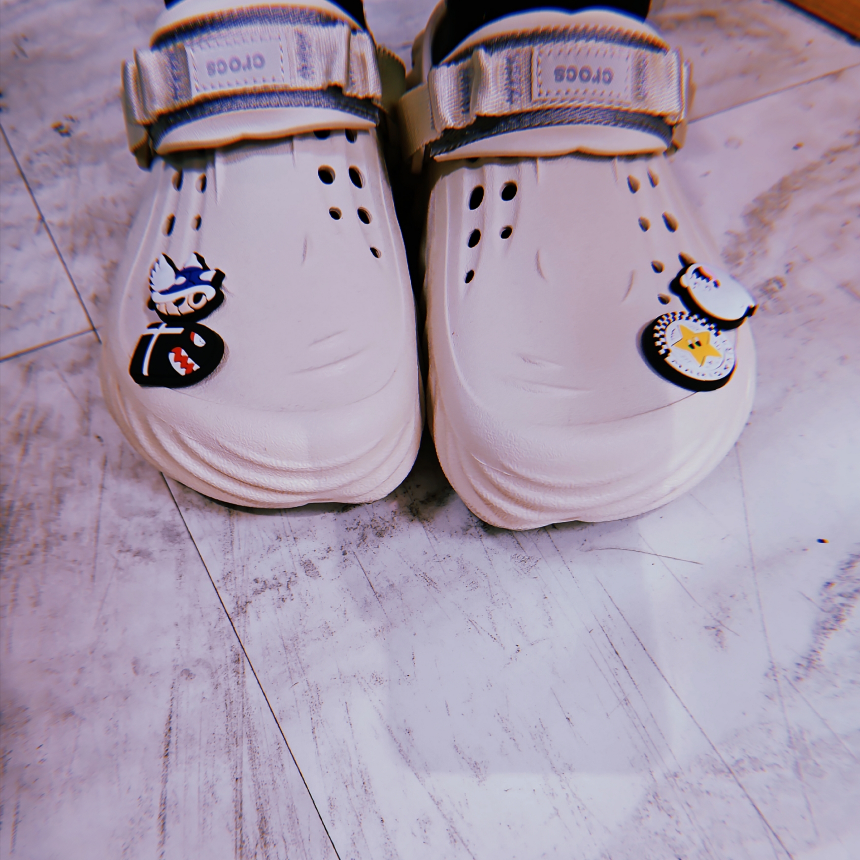 Crocs Echo Clog Stucco 착용 스타일 - 1