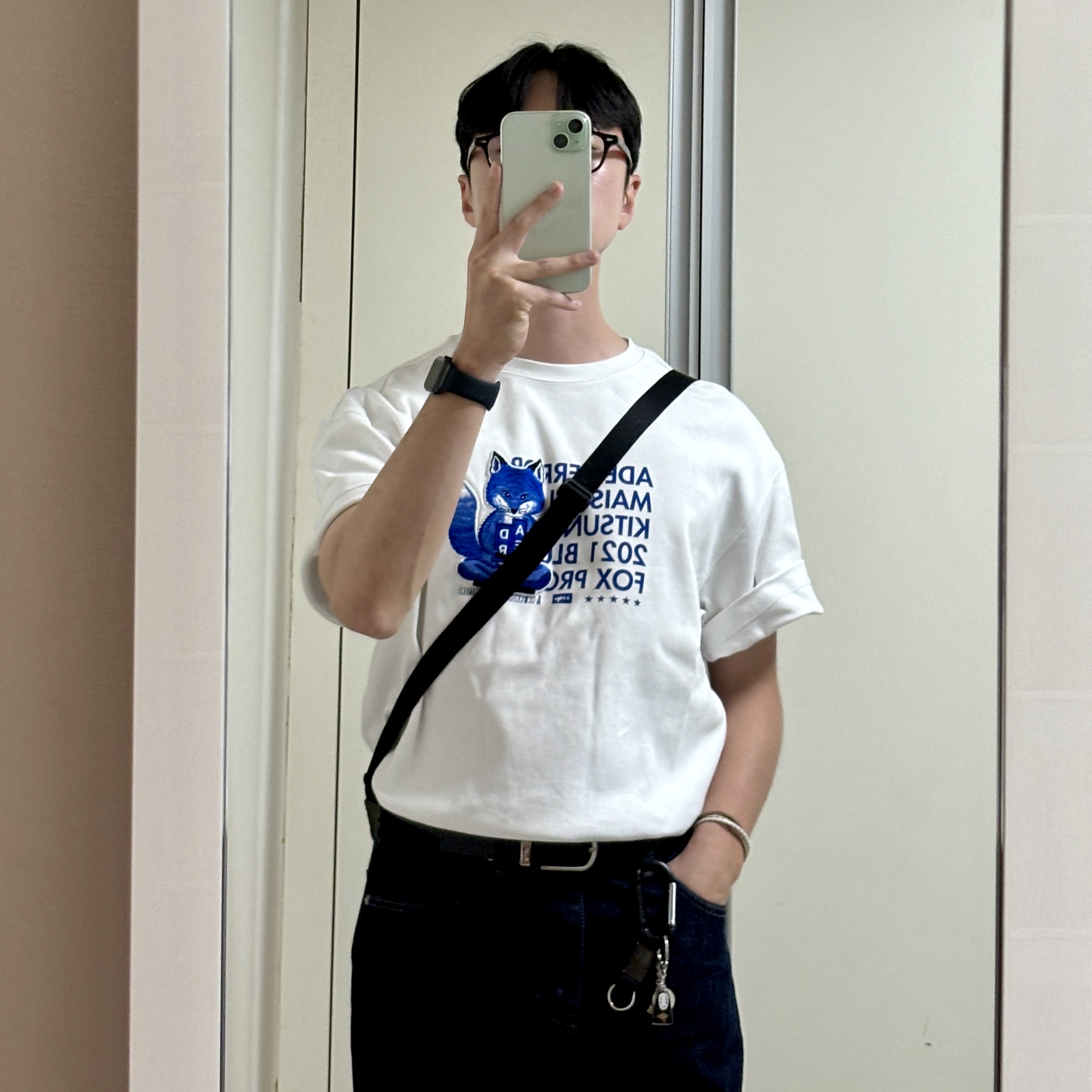 Nike Daybreak SP White University Red, Maison Kitsune x Ader Error Meditation Fox T-Shirt White 착용 스타일 - 2