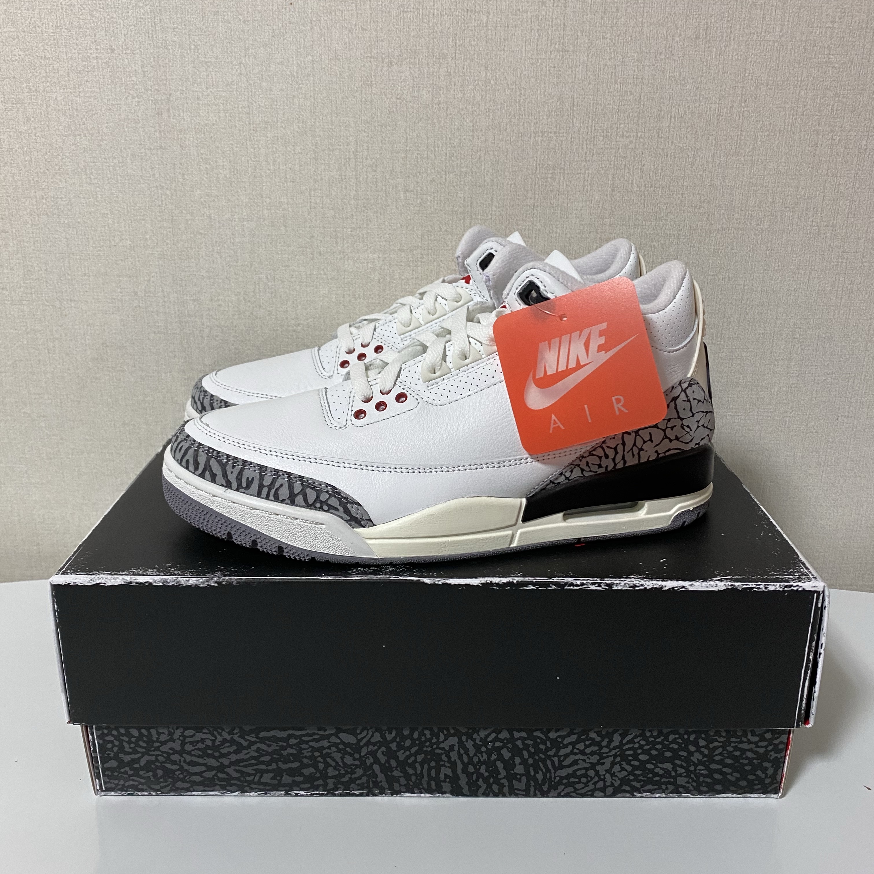 Jordan 3 Retro White Cement Reimagined 착용 스타일