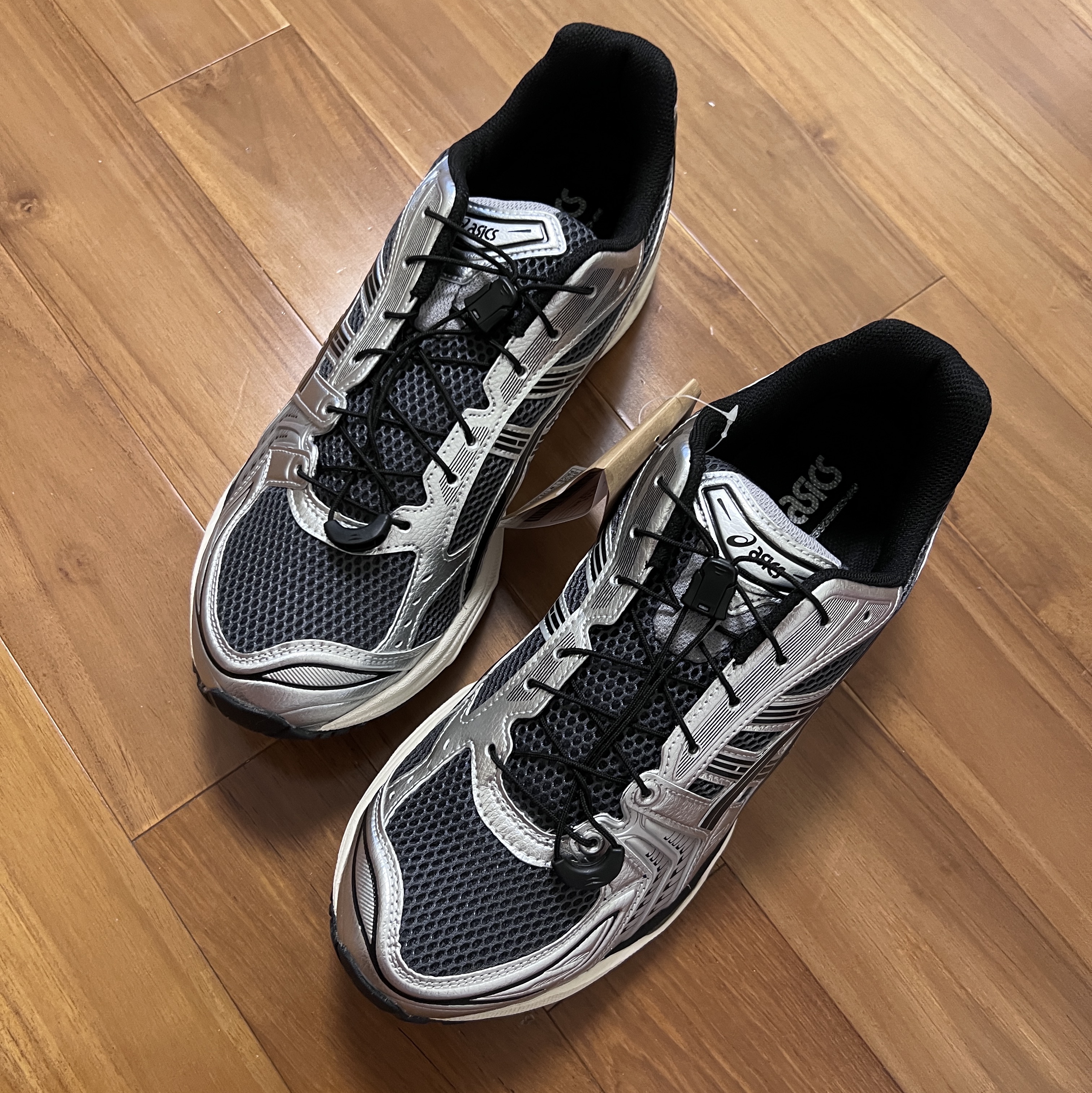 Asics Unlimited Gel-Kayano 14 Carrier Grey Black 착용 스타일