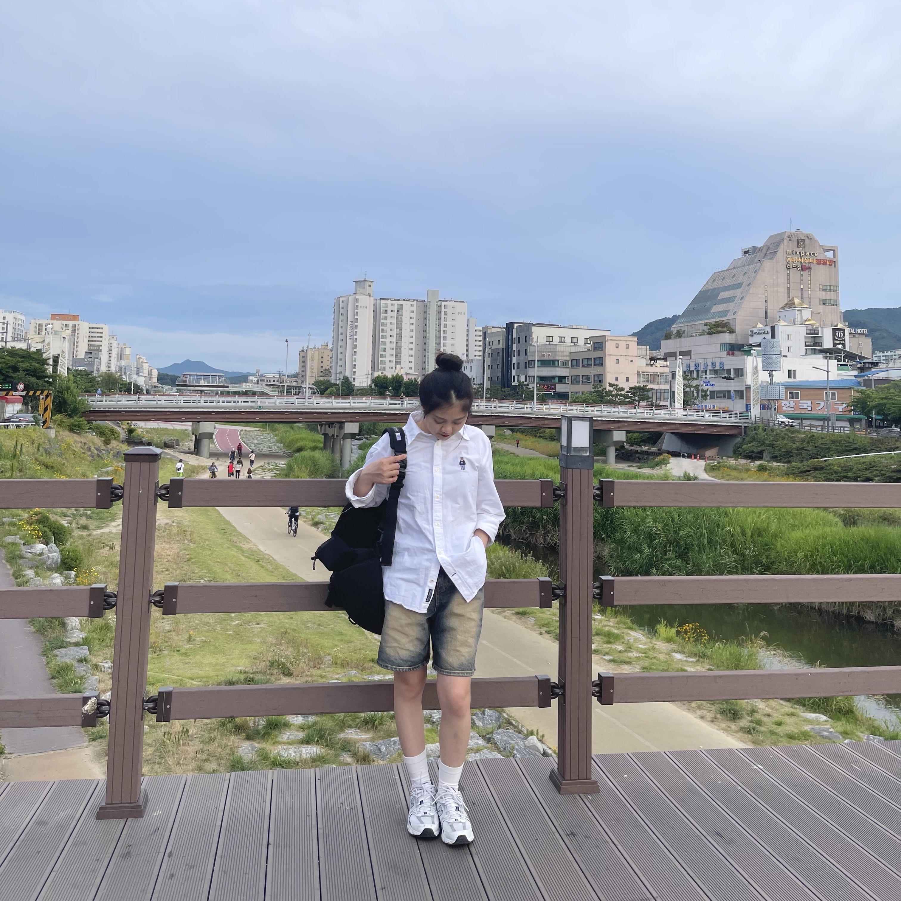 New Balance 530 White 착용 스타일