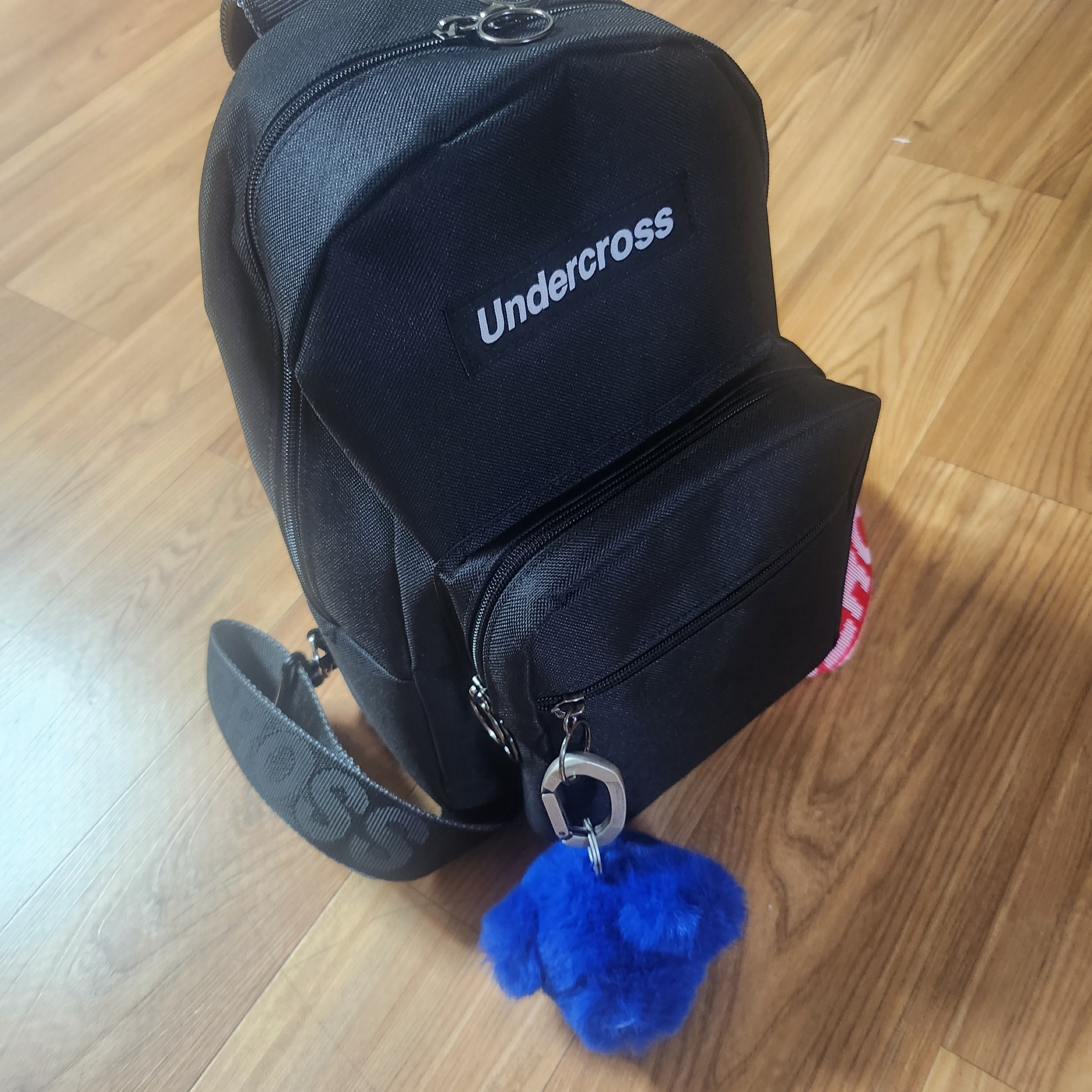Ader Error Eddy Bear Head Keyring Z-Blue 착용 스타일 - 3