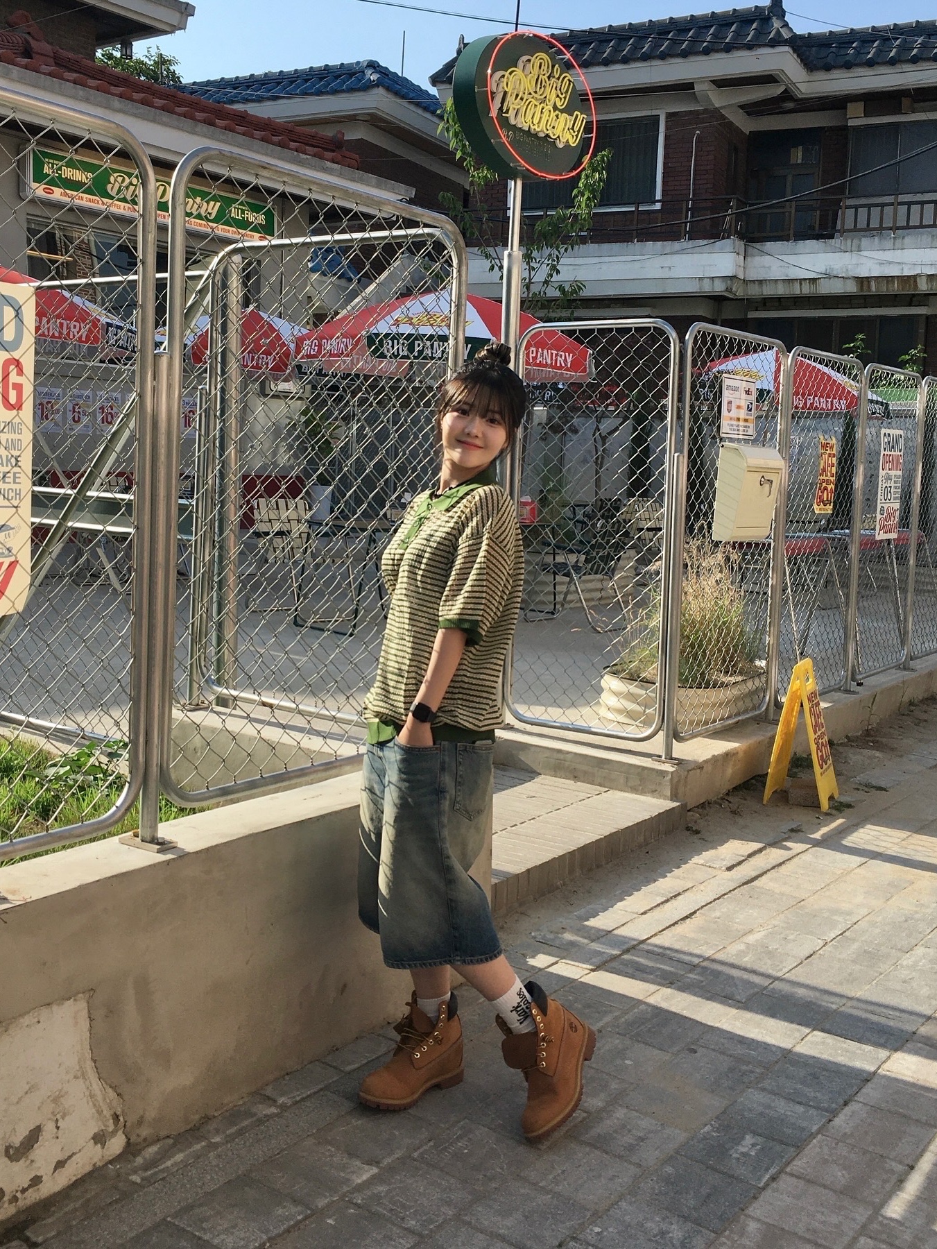 (W) Timberland 6 Inch Premium Waterproof Boot Wheat Nubuck - Wide, Zara x Rhuigi Denim Bermuda Pants Medium Blue 착용 스타일 - 4