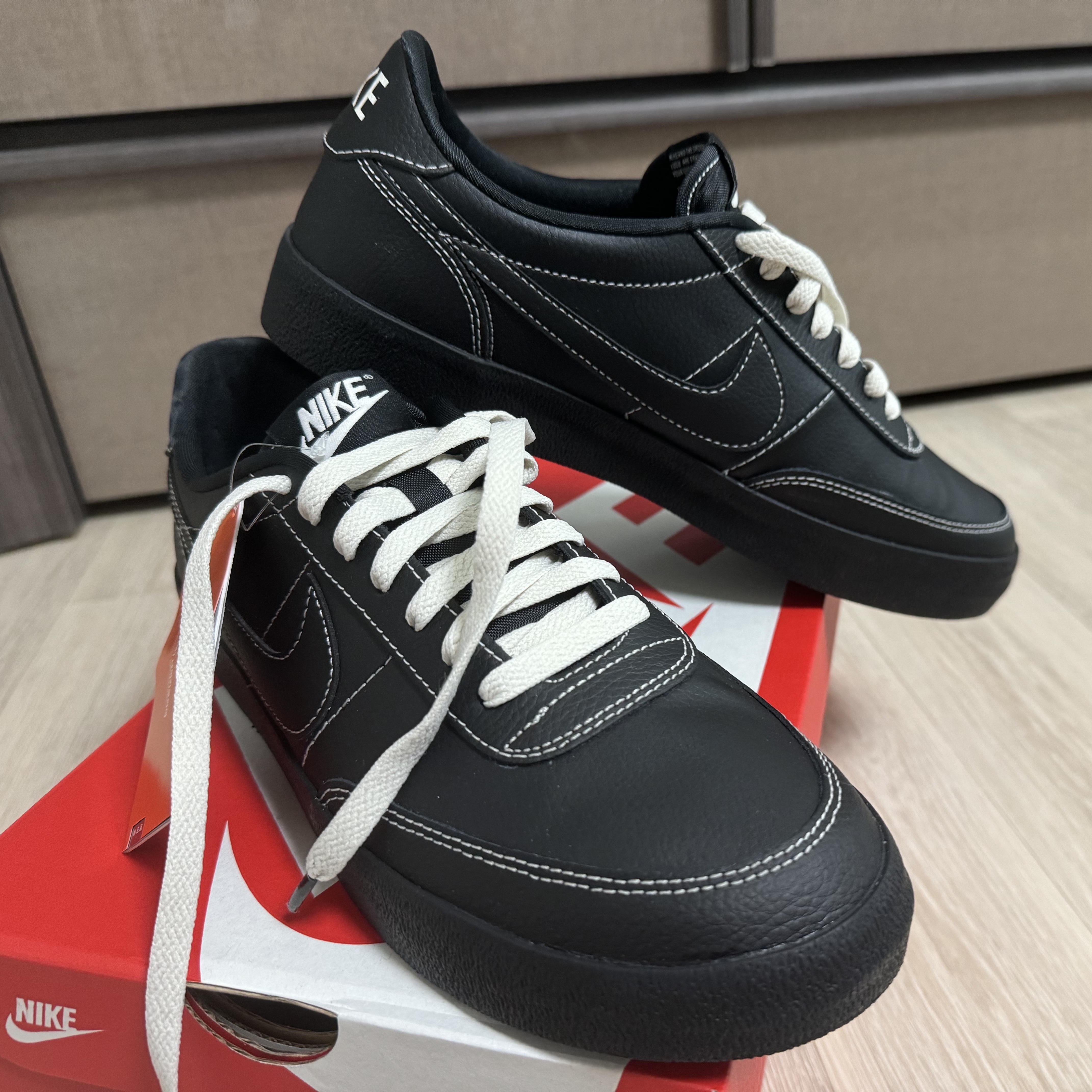Nike Killshot 2 Black Phantom 착용 스타일