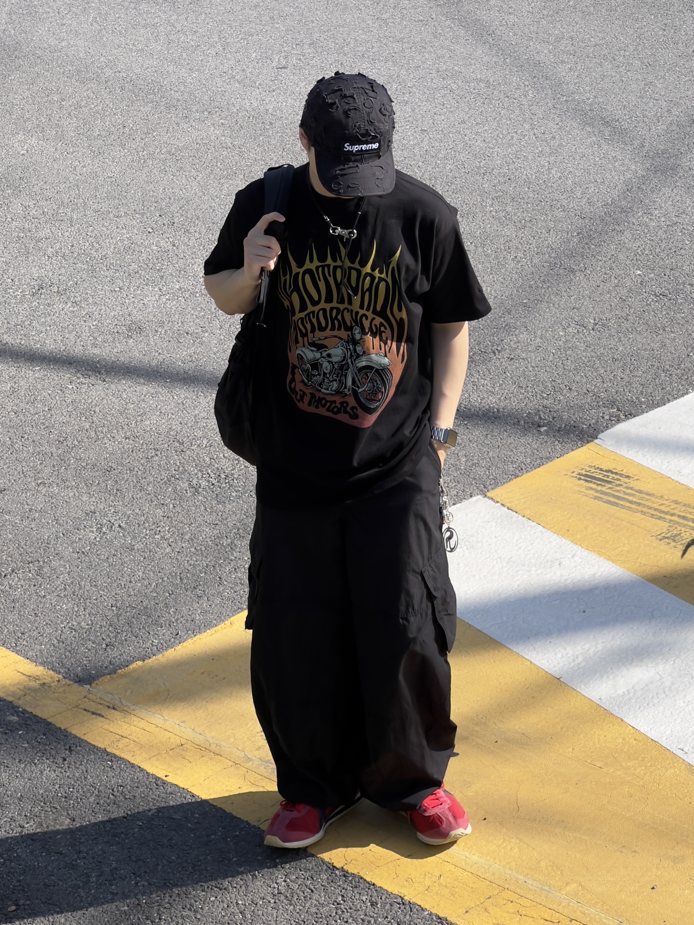 Supreme Griffin Camp Cap Black - 22FW 착용 스타일