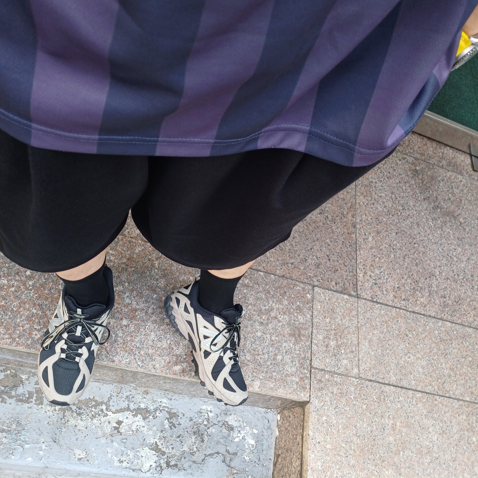 New Balance ML610T Aluminum Black - D Standard 착용 스타일 - 3