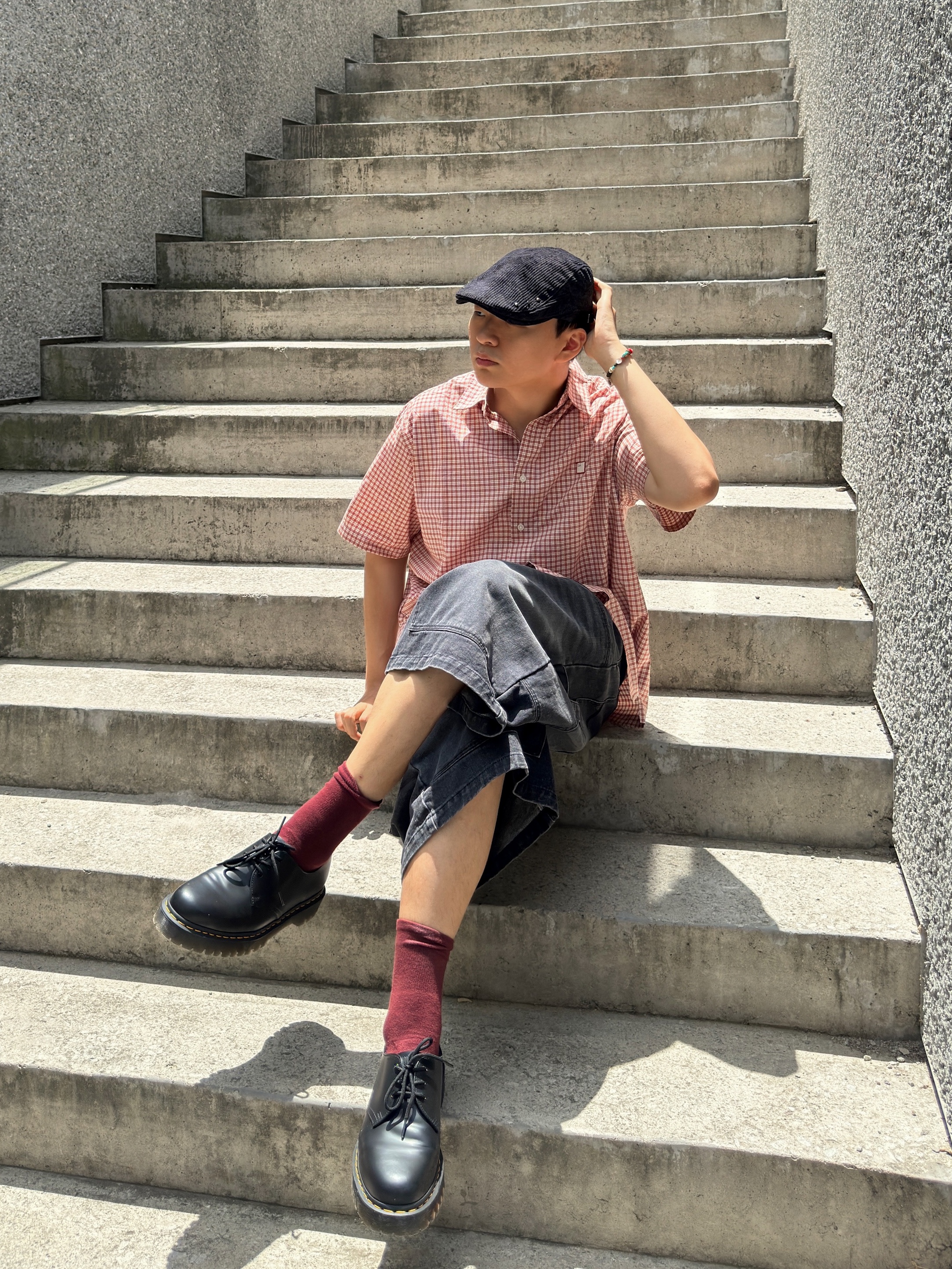 TOWTOW.ARCHIVE Paisley Symbol Bracelet Turquoise, Dr. Martens 1461 Bex Black 착용 스타일 - 2