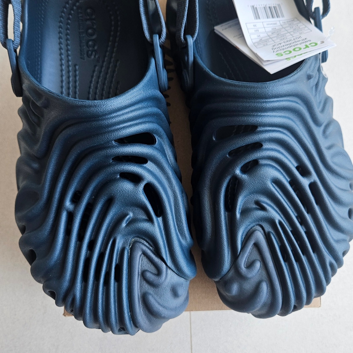Crocs x Salehe Bembury Pollex Clog Como 착용 스타일 - 1