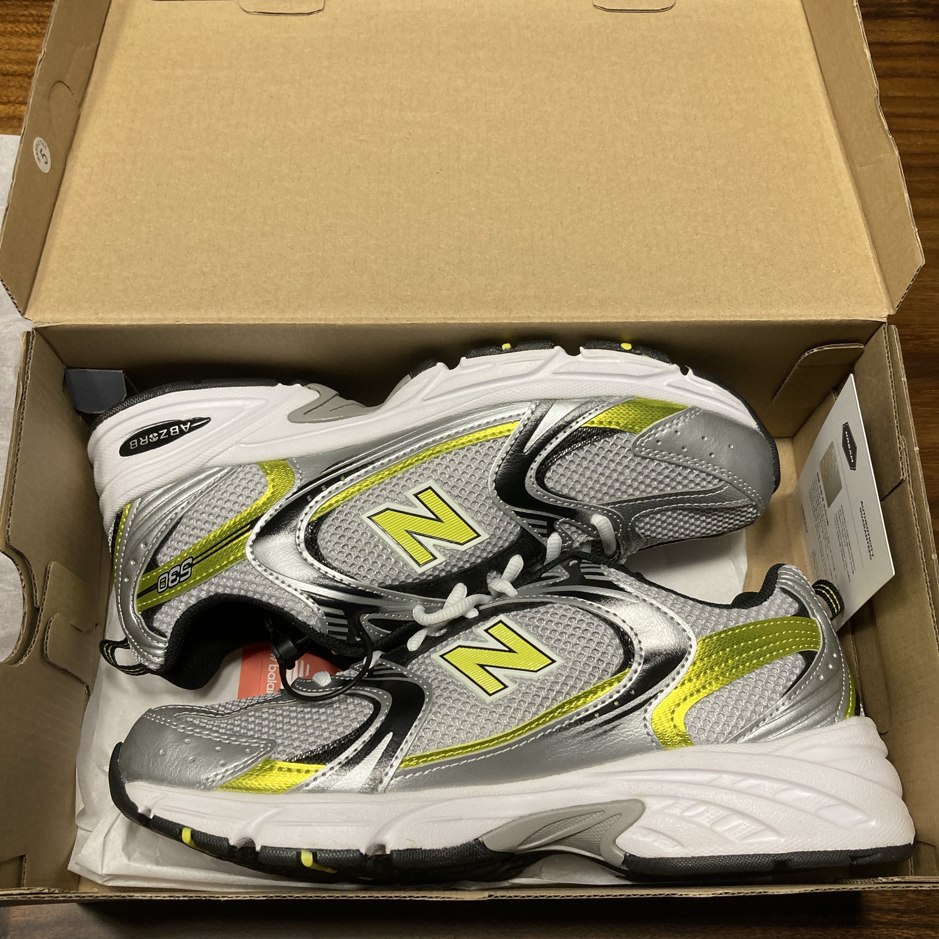 New Balance 530 Silver 착용 스타일