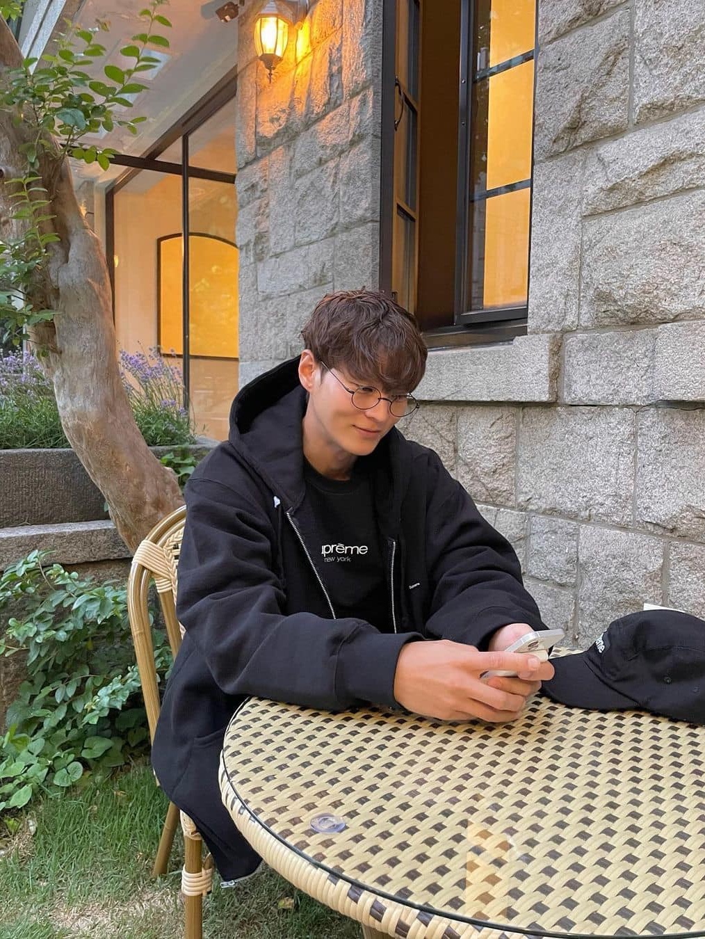Supreme Box Logo Hooded Sweatshirt Black - 23FW, Supreme Box Logo Hooded Sweatshirt Ash Grey - 23FW 착용 스타일 - 2