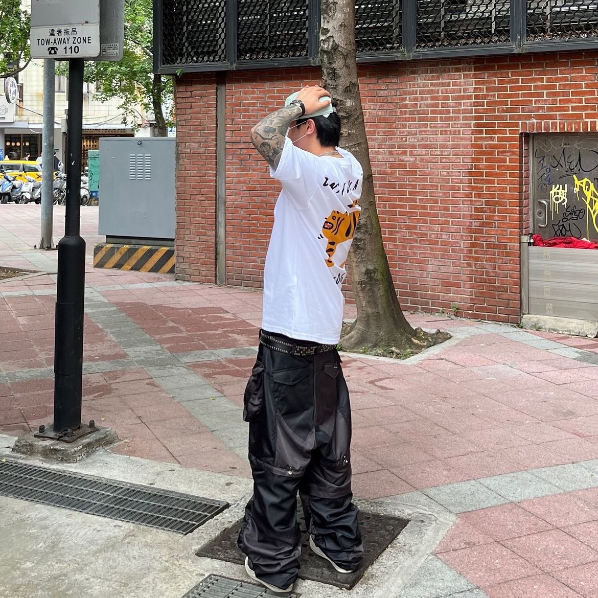Rick Owens Luxor Vintage Sneakers Black Milk, Nike Air Force 1 '07 Low White 착용 스타일 - 2