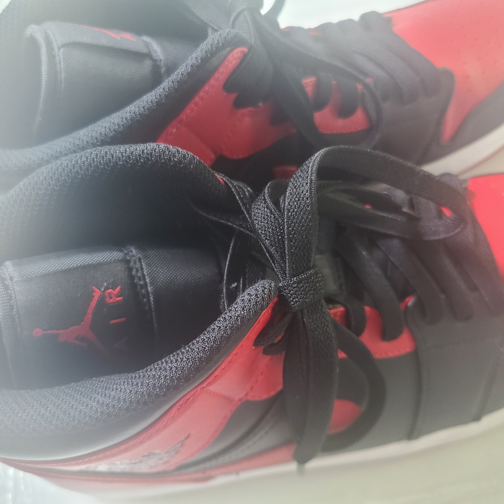 Jordan 1 Mid Bred Banned 2020 착용 스타일