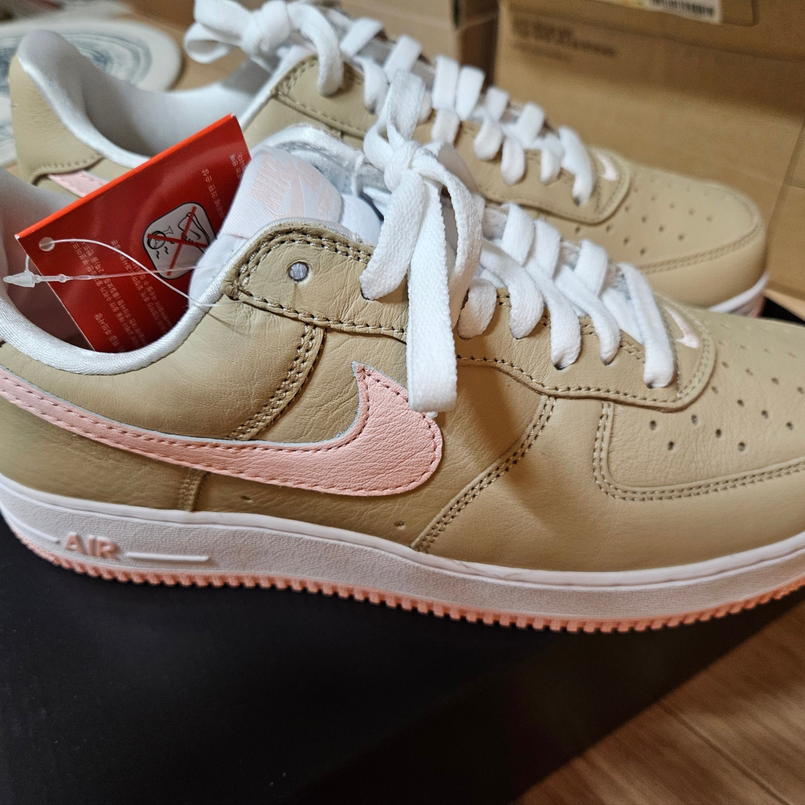 Nike Air Force 1 Low Linen 2024 착용 스타일 - 2
