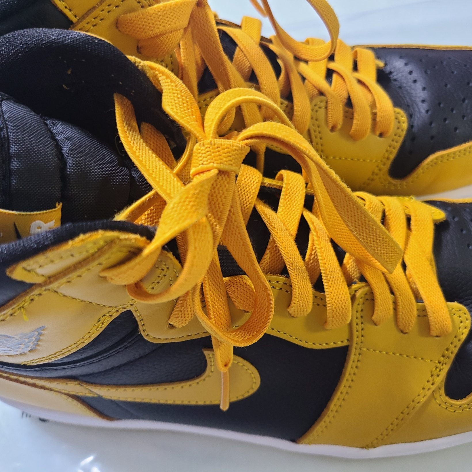Jordan 1 Retro High OG Pollen 착용 스타일