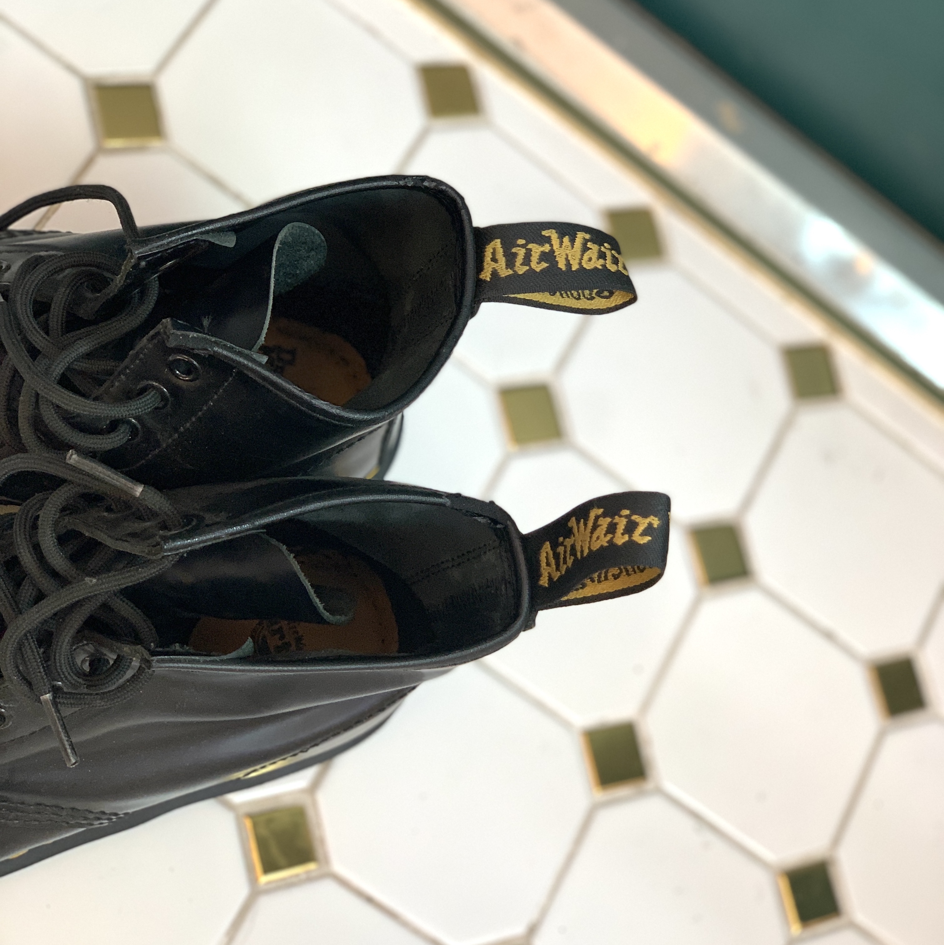 Dr. Martens 1460 Smooth Boots Black 착용 스타일