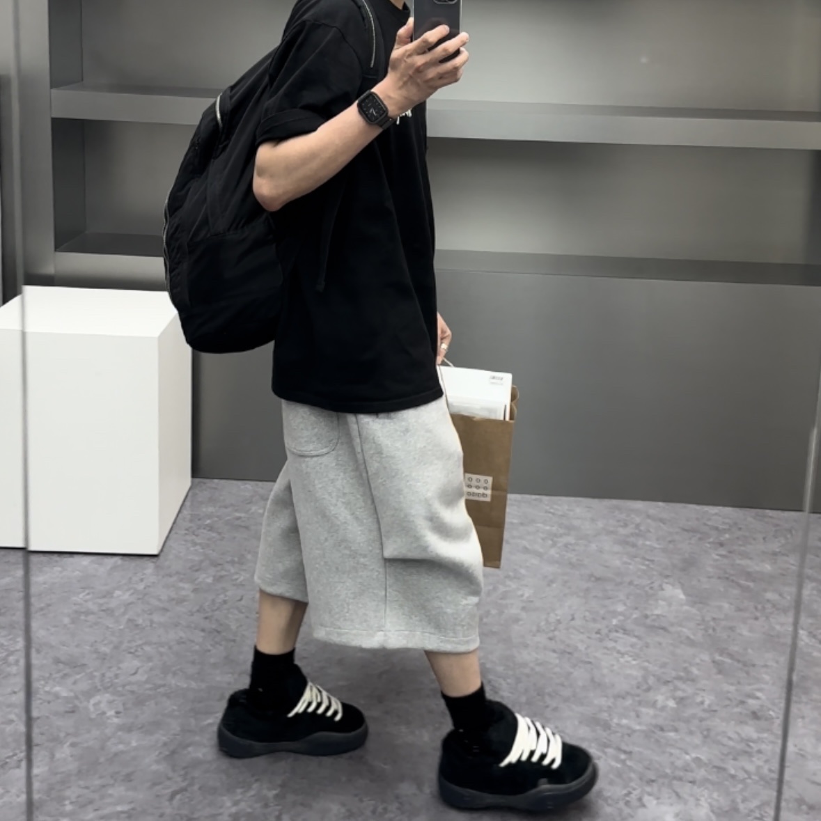 Farfromwhat Far Zipper Ripstop Backpack Black, Stussy Melted T-Shirt Black 착용 스타일