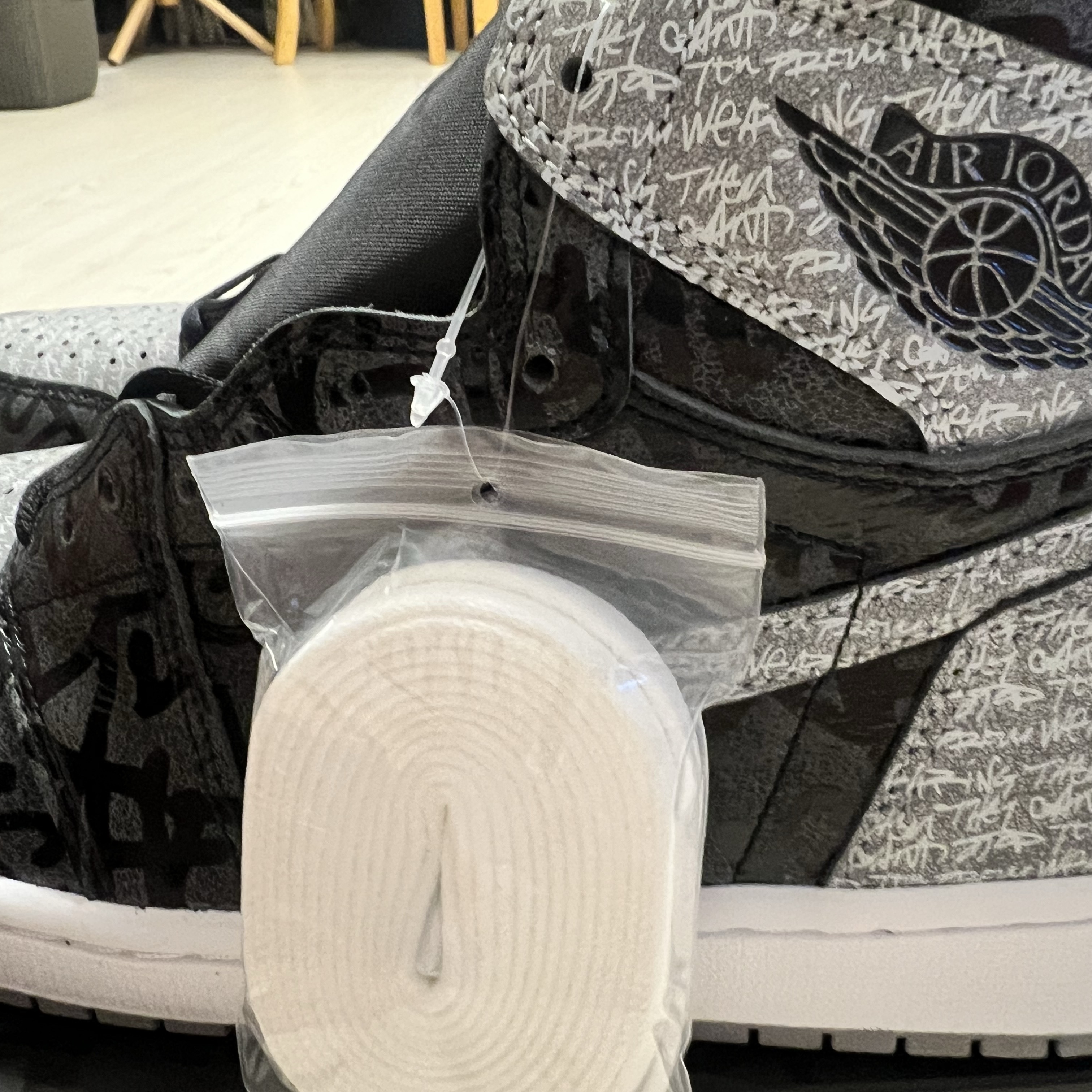 Jordan 1 Retro High OG Rebellionaire 착용 스타일 - 4