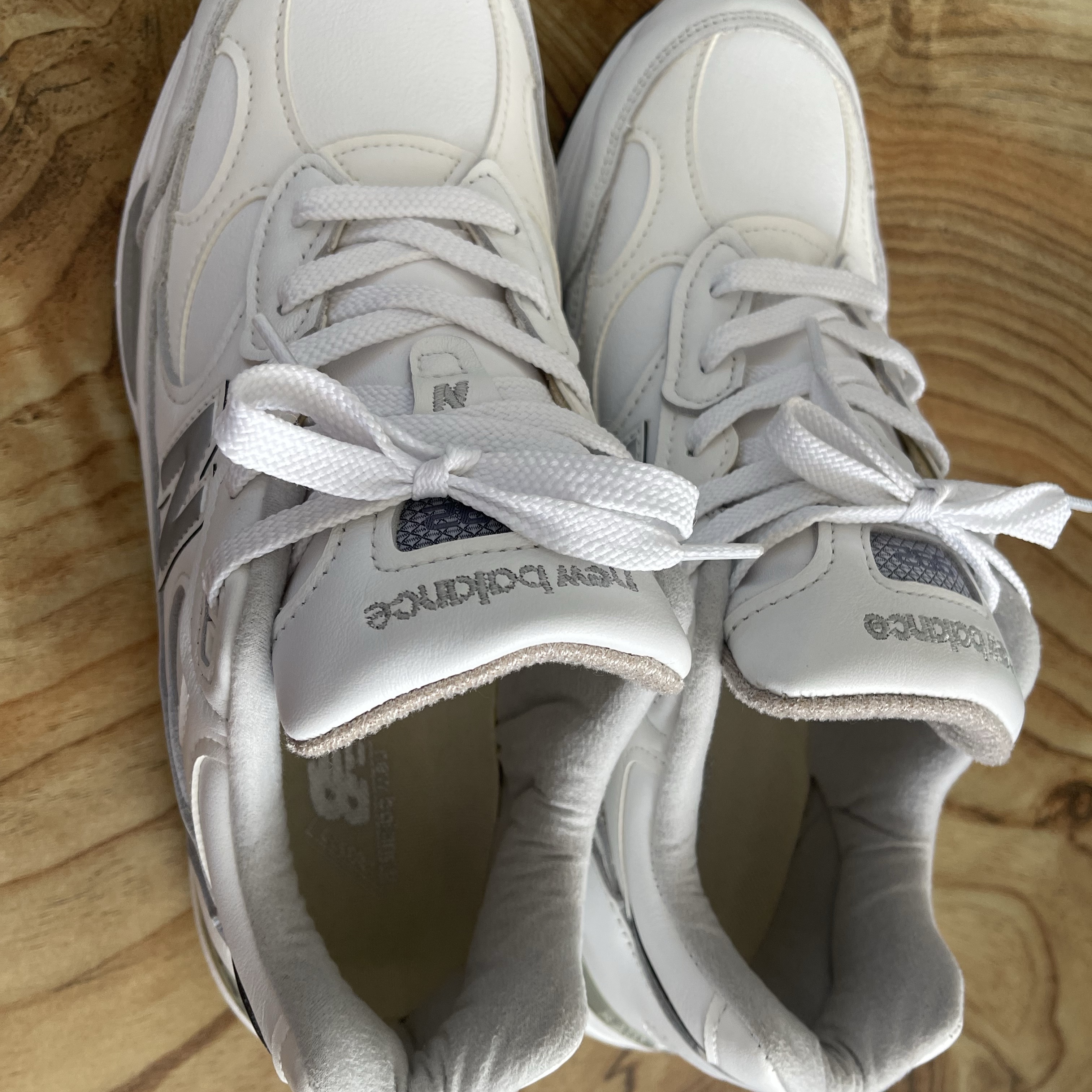 New Balance 992 Made in USA White Silver 착용 스타일 - 2