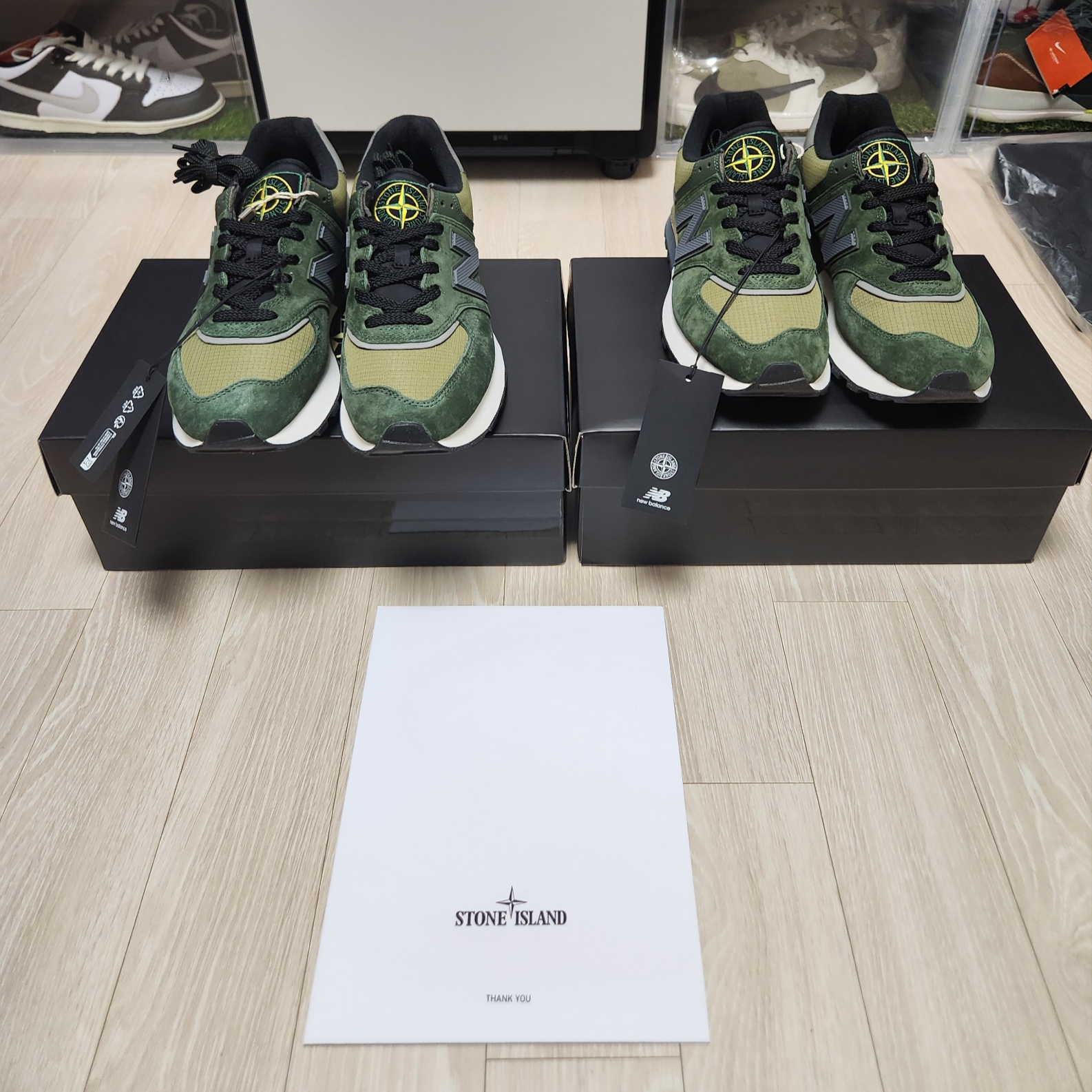 New Balance x Stone Island 574 Legacy Dark Green 착용 스타일 - 2