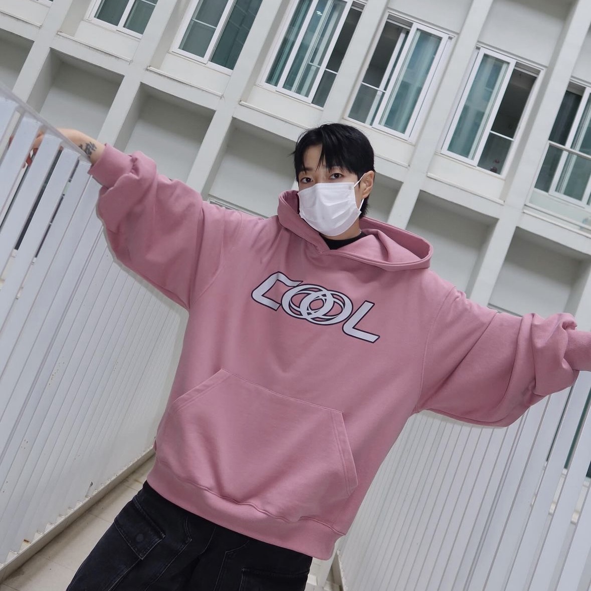 Civision by CSC Cycle Hoodie Zip-Up Grey, Civision by CSC Good Boy Hoodie Black 착용 스타일 - 4