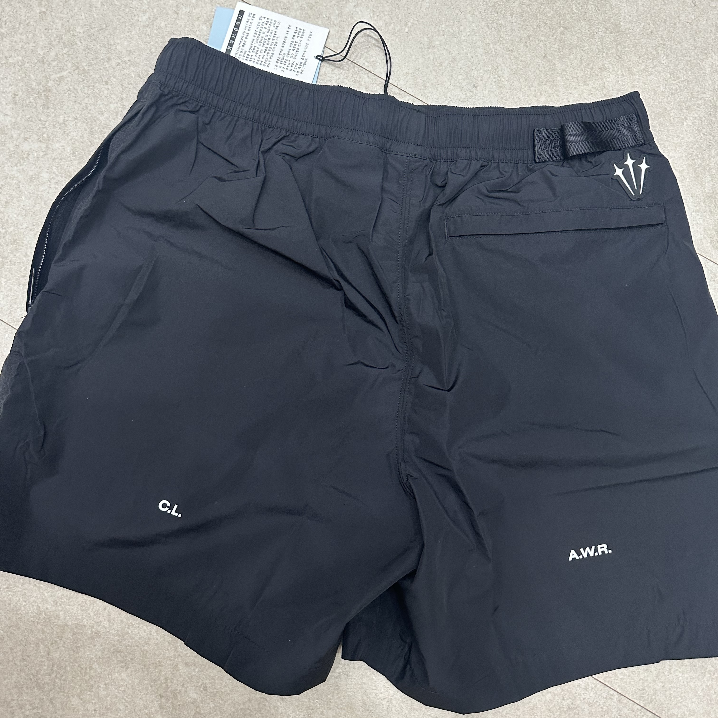 Nike x Drake Nocta Nylon Woven Shorts Black (FN8194-010) 착용 스타일