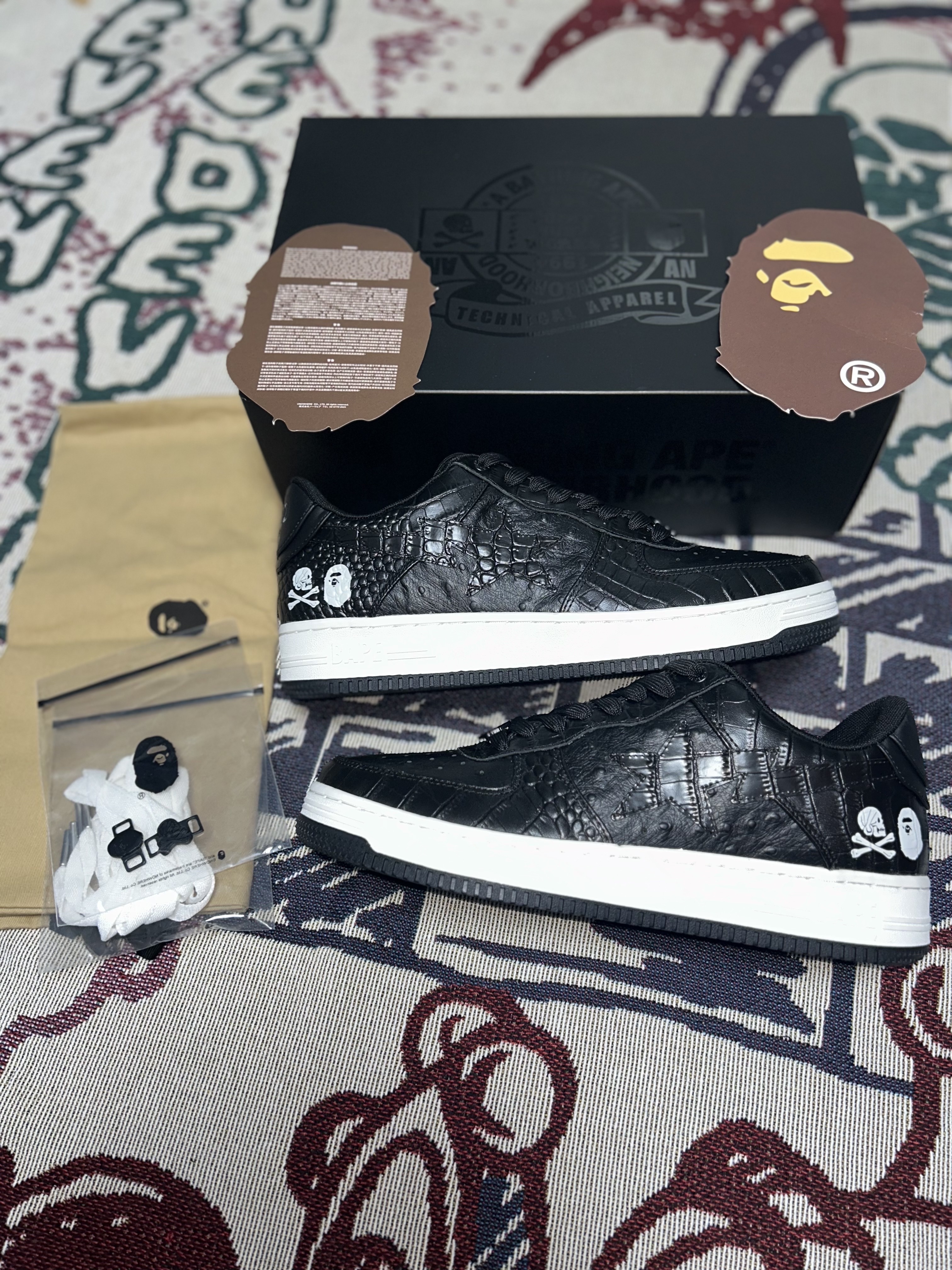 BAPE x Neighborhood Bape Sta Low Black 착용 스타일 - 1