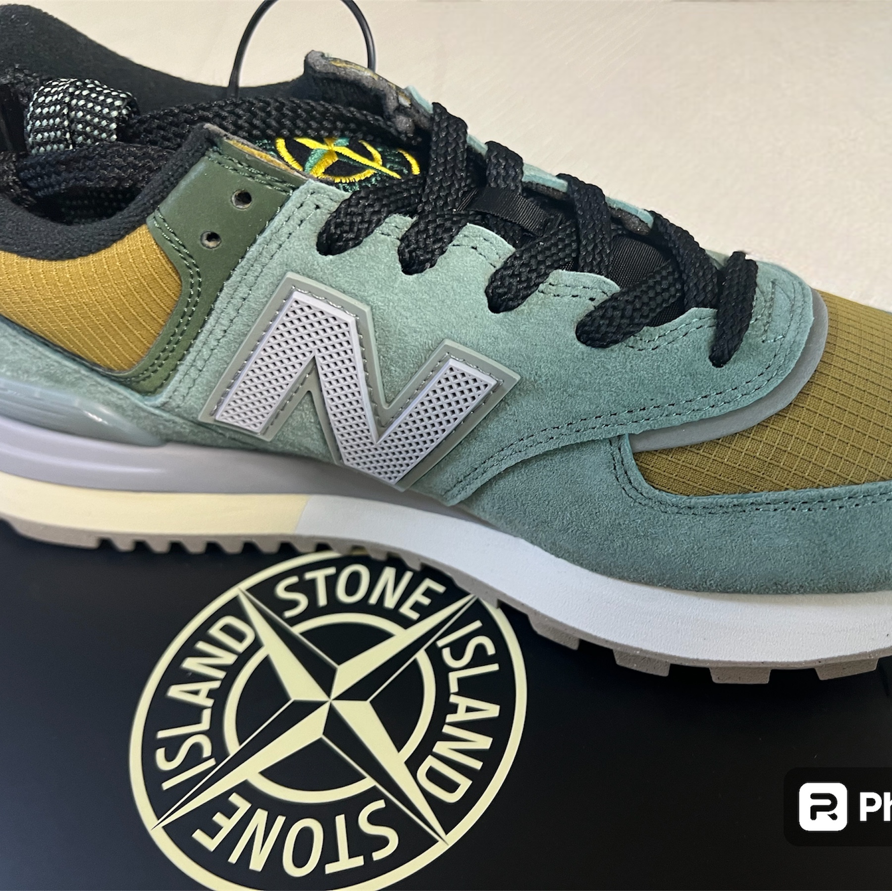 New Balance x Stone Island 574 Legacy Light Green 착용 스타일
